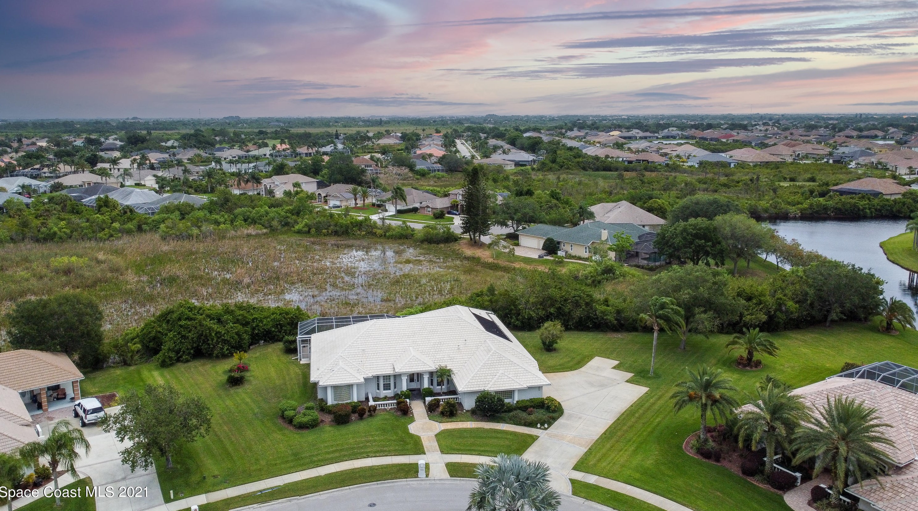 951 Stratford Pl, Melbourne, FL 32940-1521
