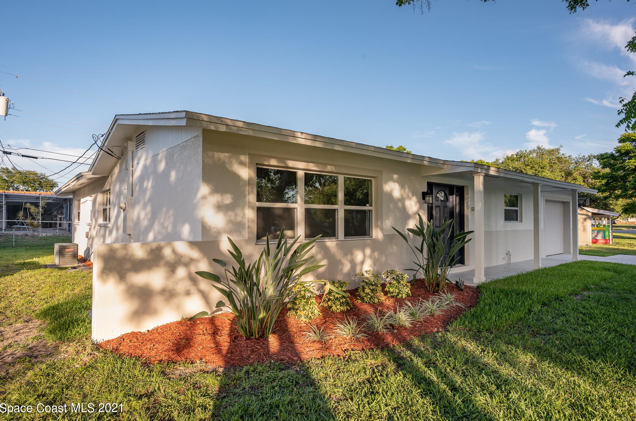 520 Allen Dr, Merritt Island, FL 32952-4991