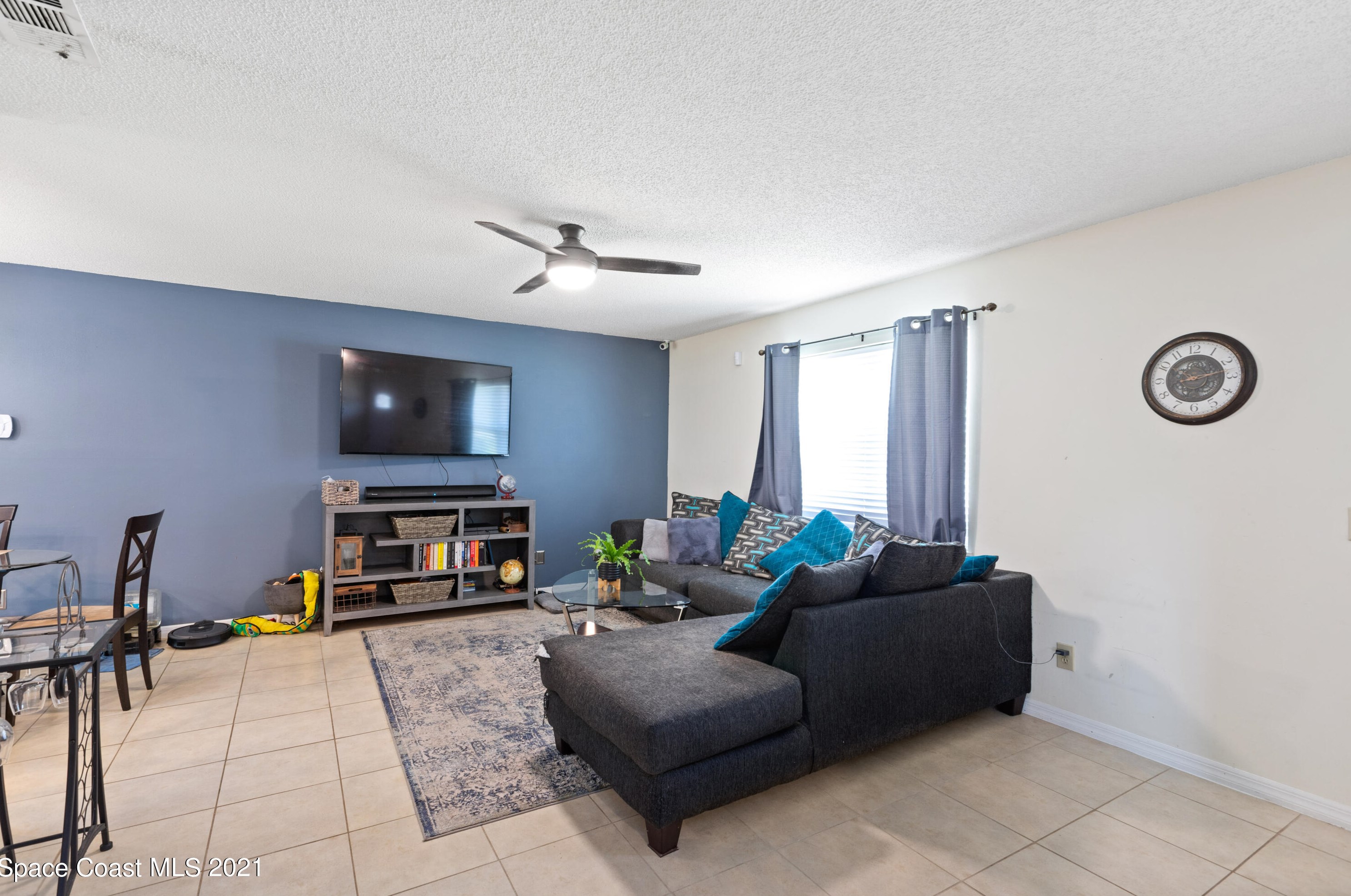 460 Harrington St, Melbourne, FL 32908-7423