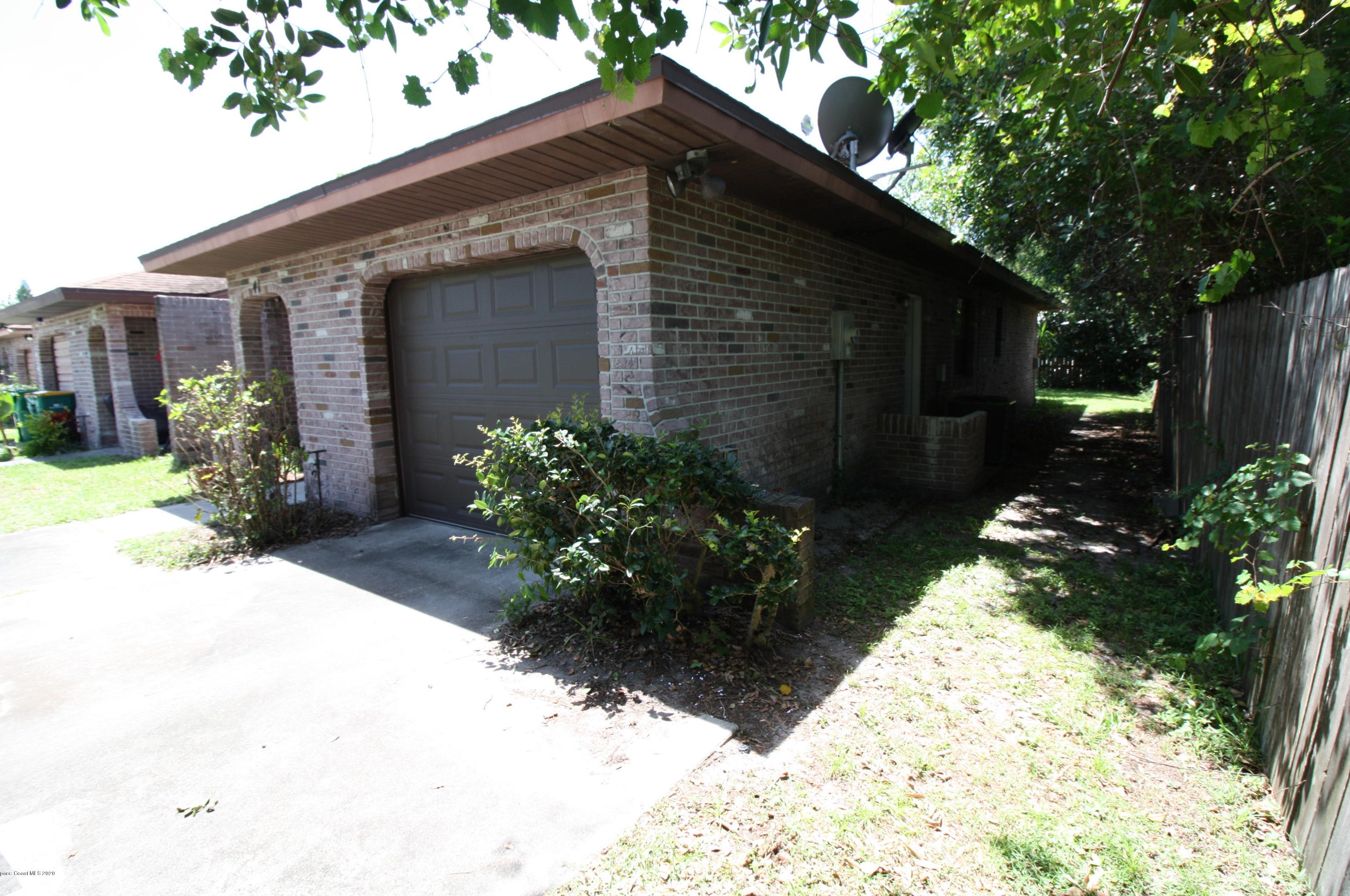 419 Daniel Dr, Melbourne, FL 32904