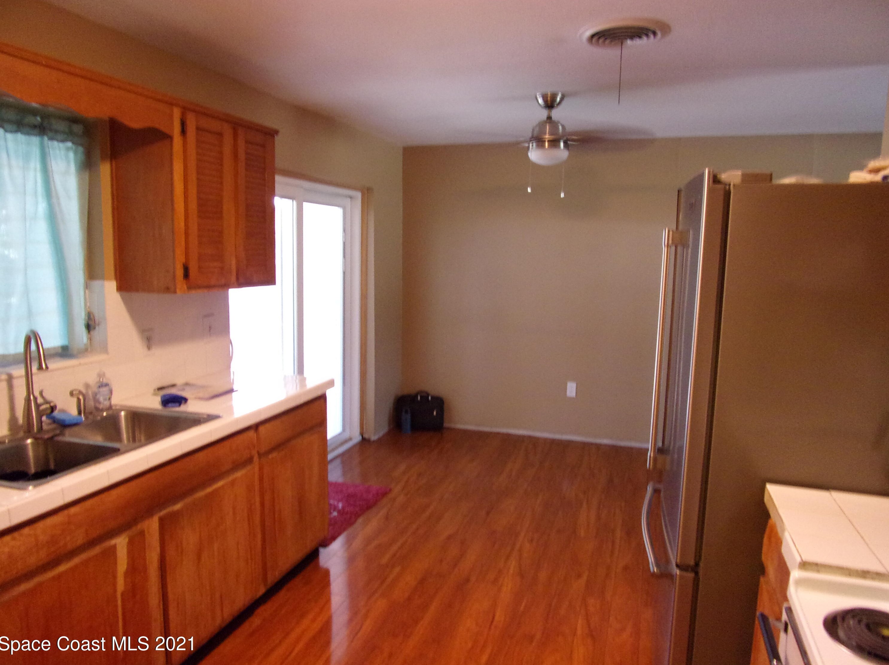 619 Cherokee Ave, Melbourne, FL 32935-2614