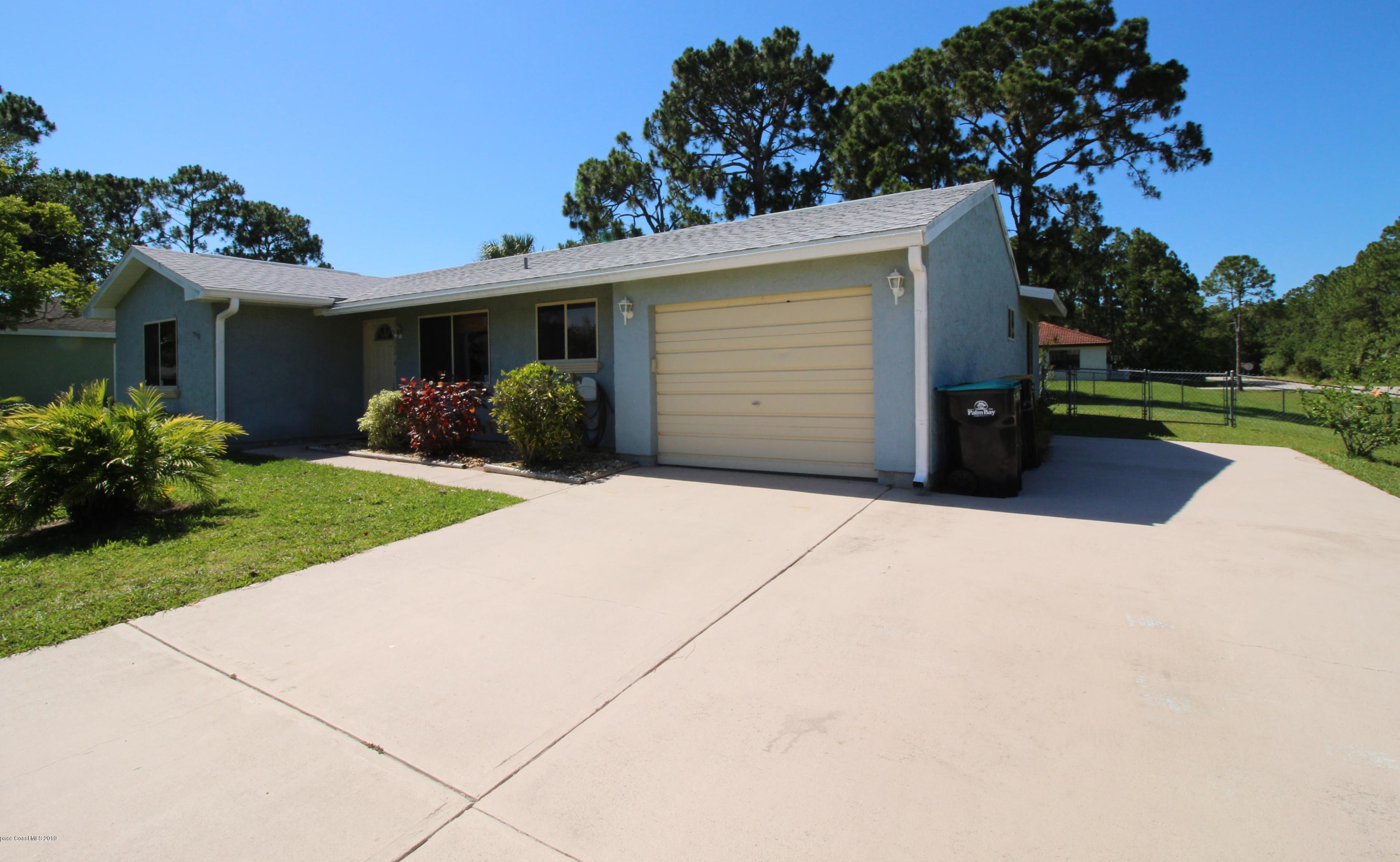 745 Seven Gables Cir Se, Melbourne, FL 32909