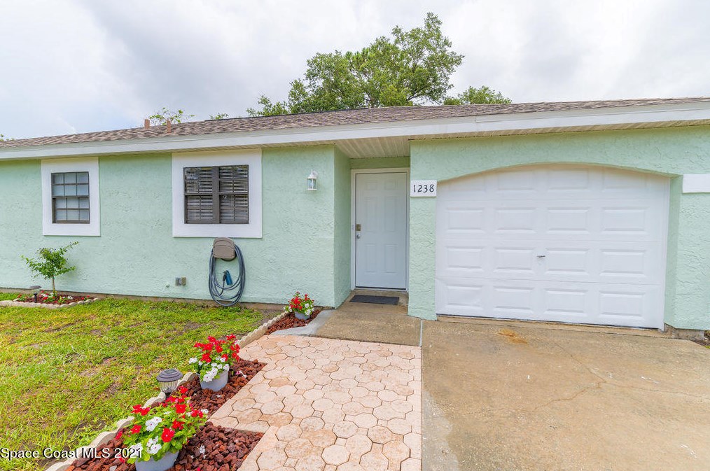 1238 Sagola St, Melbourne, FL 32909-4602