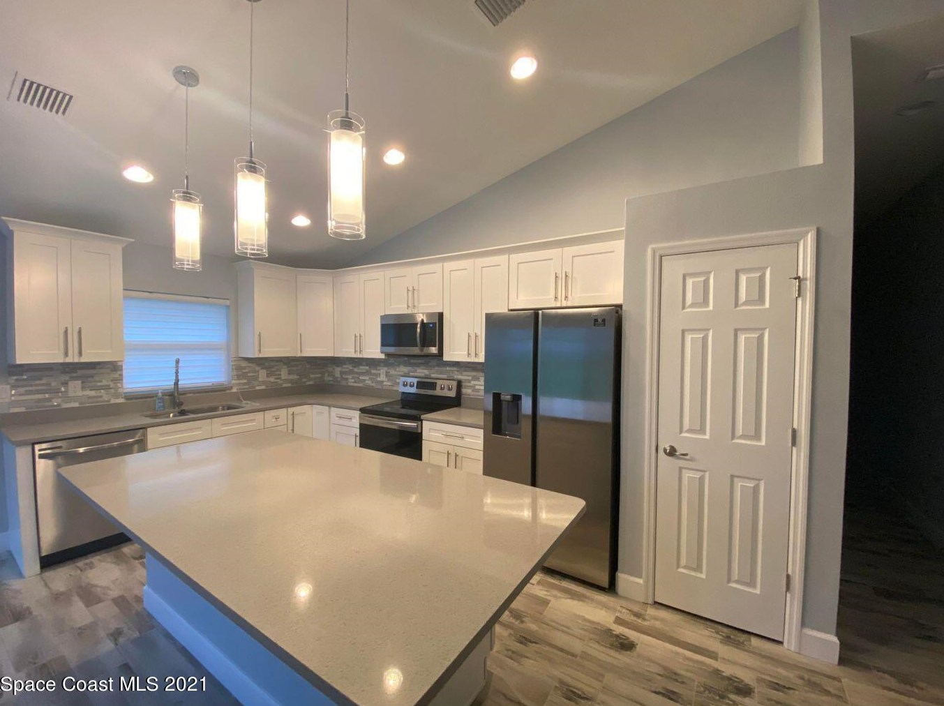 1649 Palm Ridge Rd, Melbourne, FL 32935-4301
