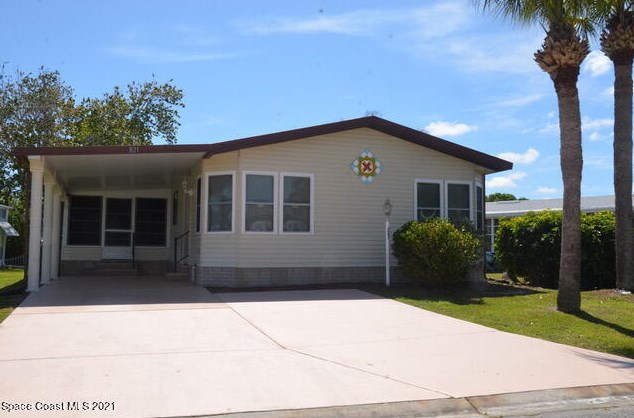821 Hyacinth Cir, Sebastian, FL 32976