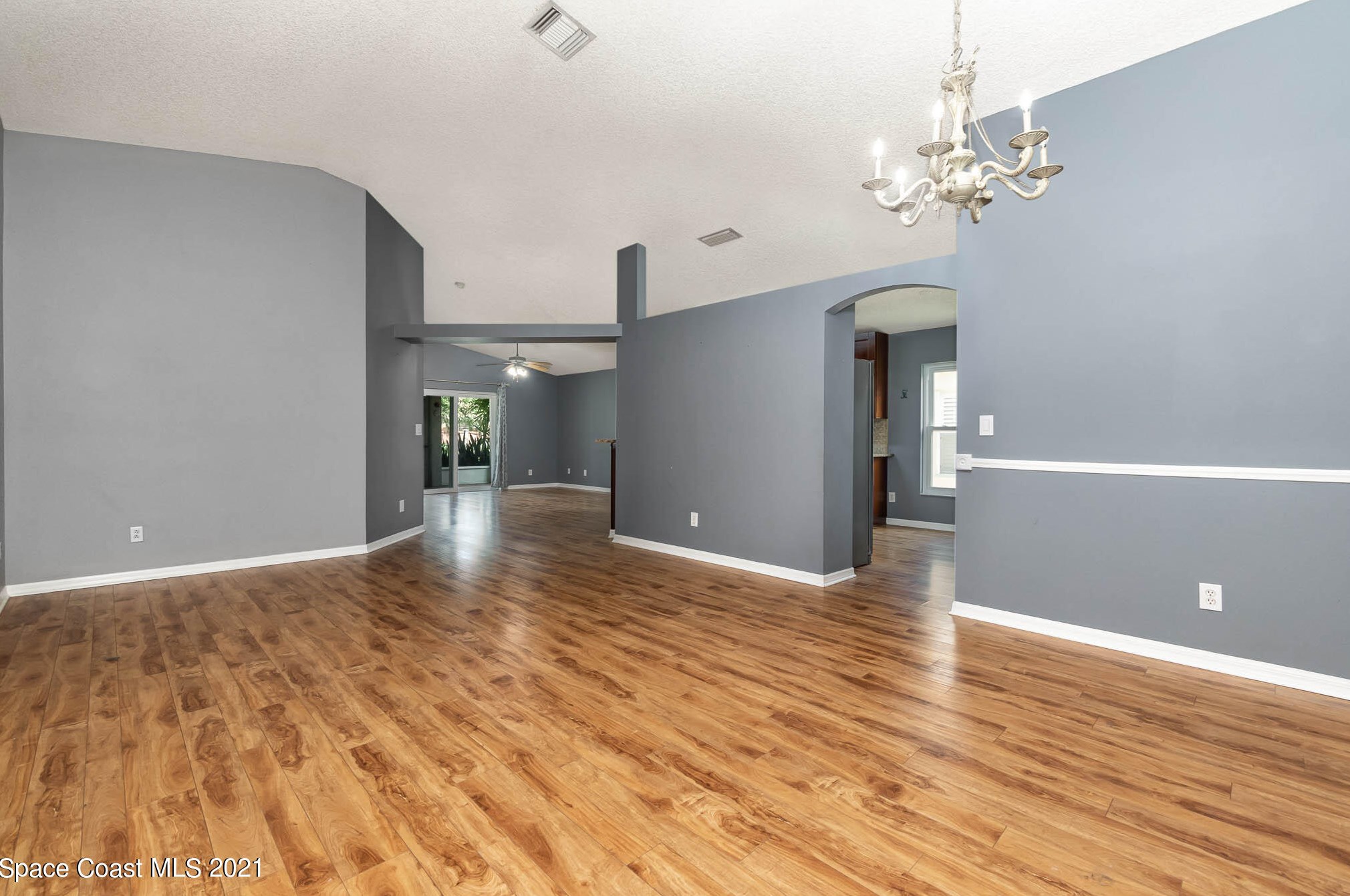 470 Wickham Lakes Dr, Melbourne, FL 32940-2210