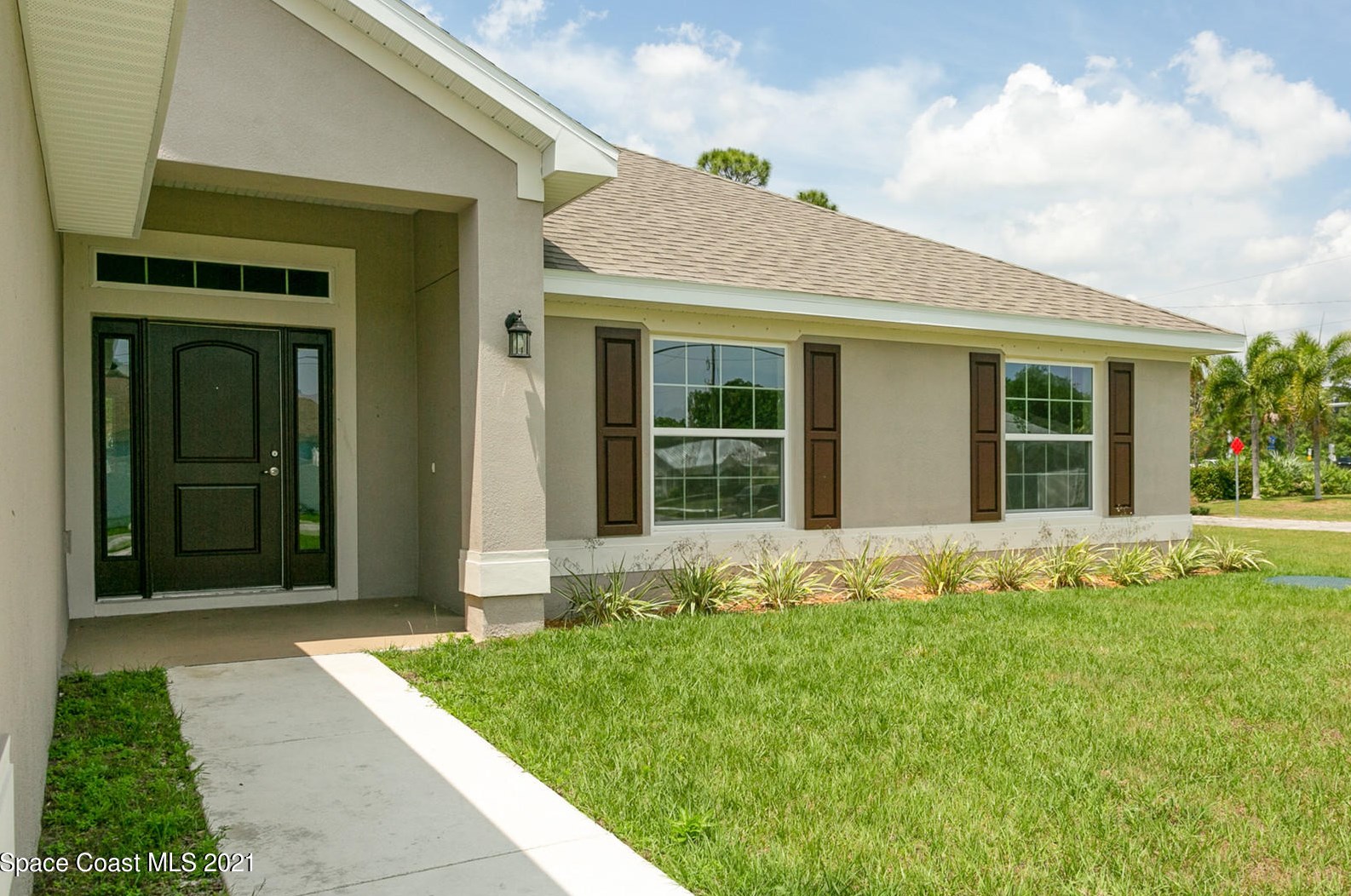 318 Reading St, Melbourne, FL 32909-8982
