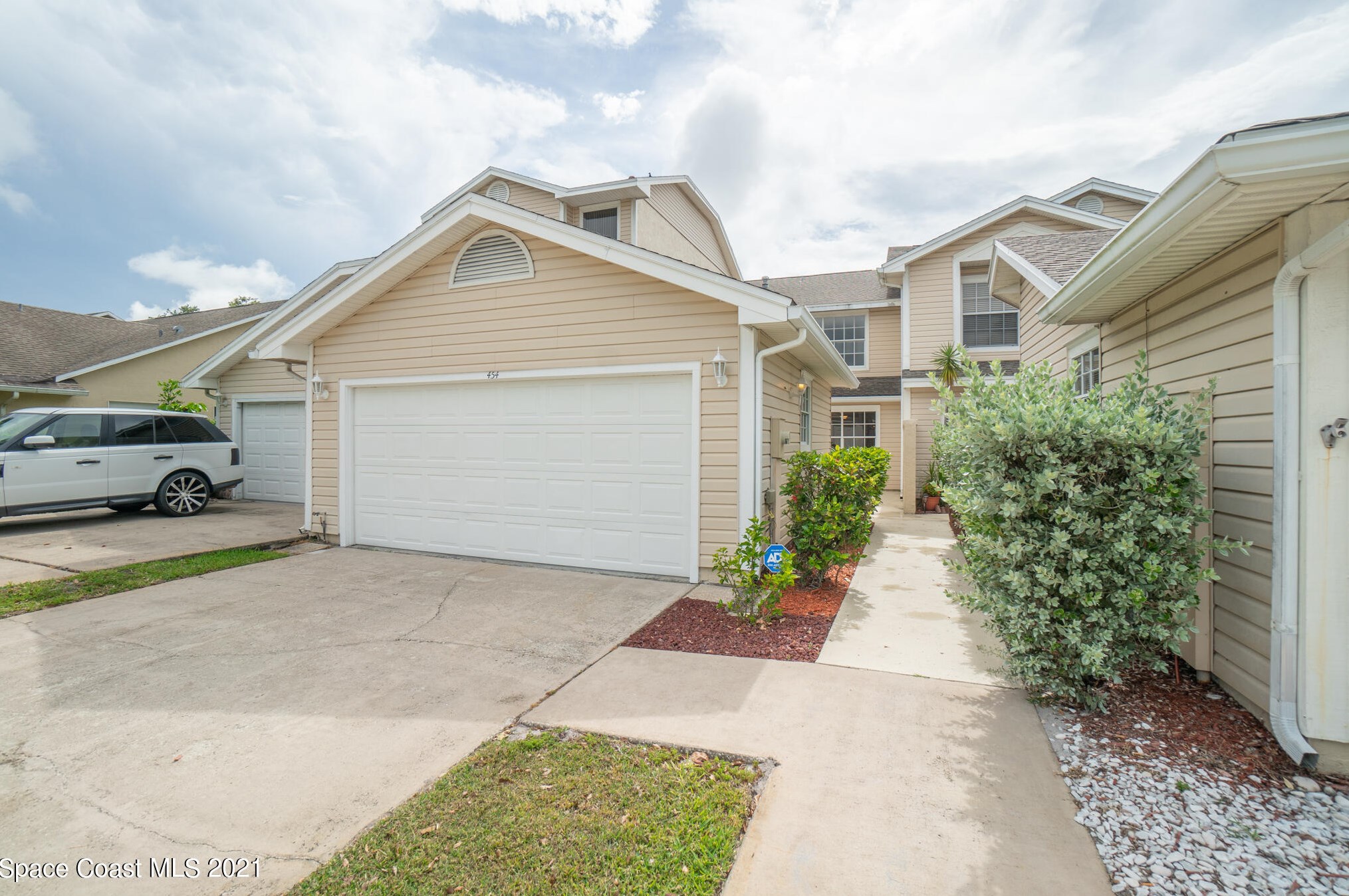 454 Prestwick Ct, Melbourne, FL 32940-1876