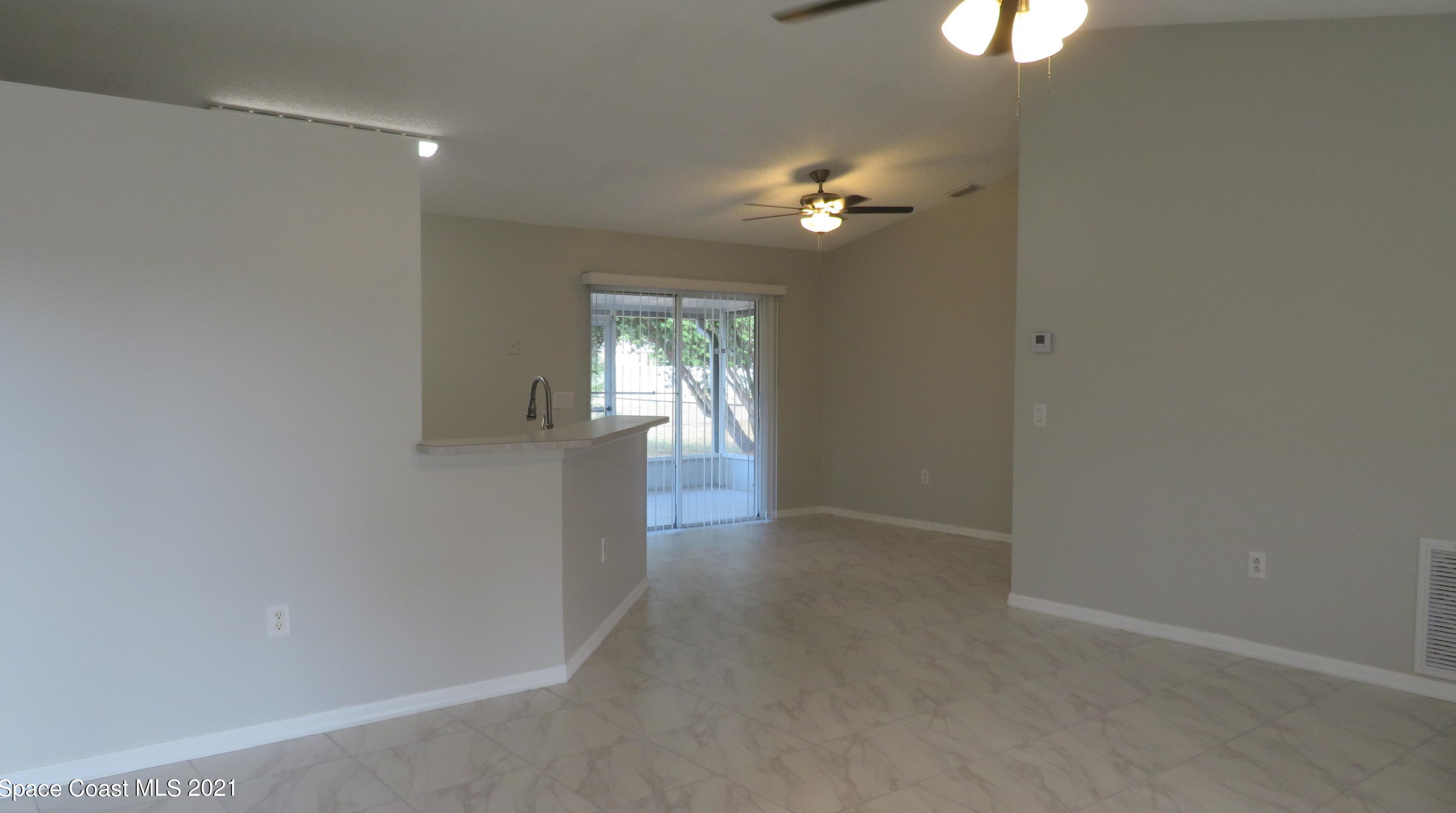 998 Camden Ave Nw, Melbourne, FL 32907