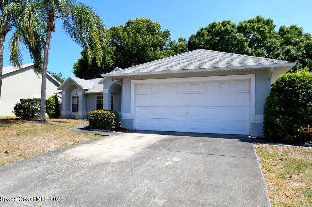 3613 Egret Dr, Melbourne, FL 32901-8151