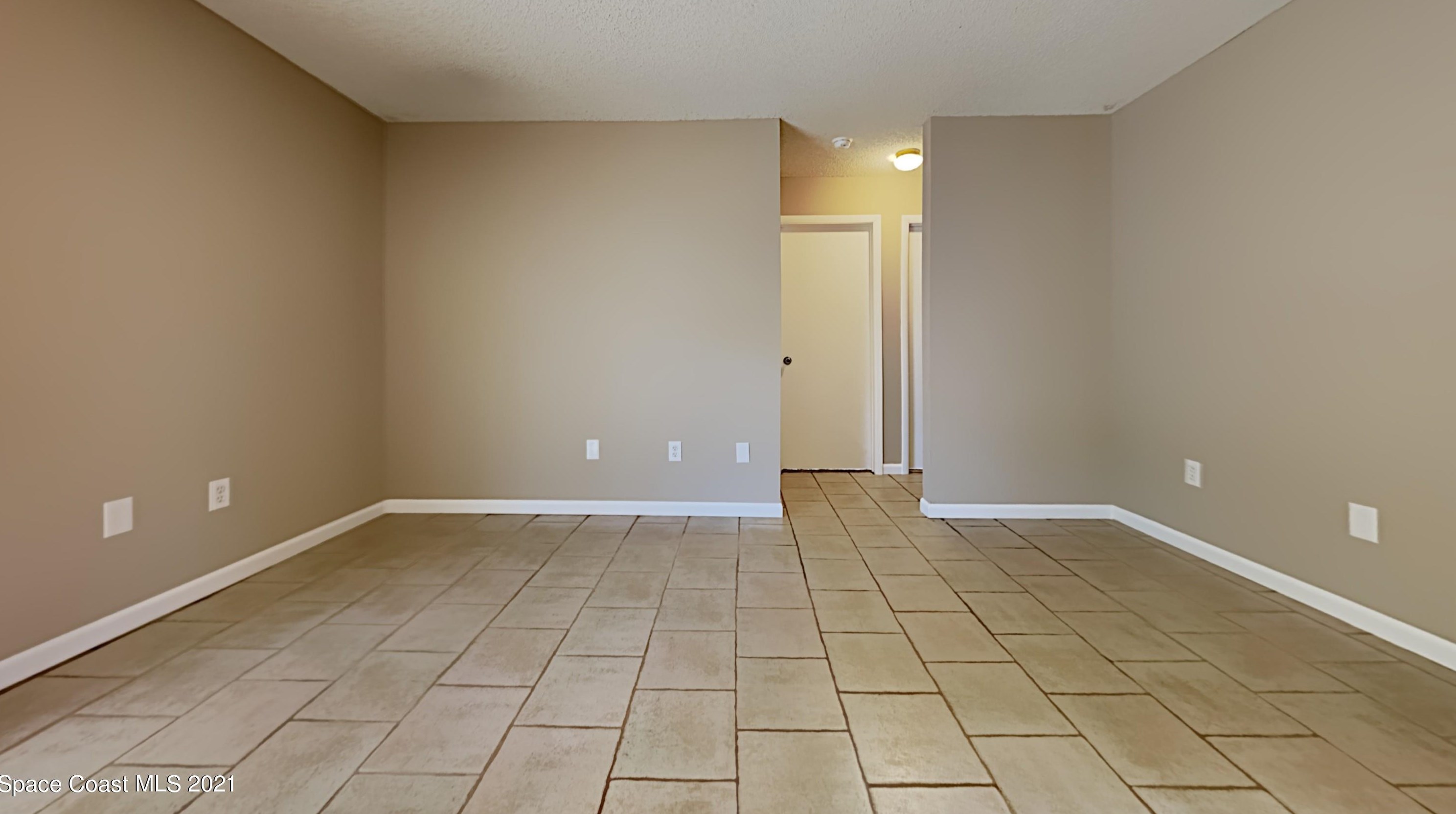 206 Brantley St, Melbourne, FL 32909-4321