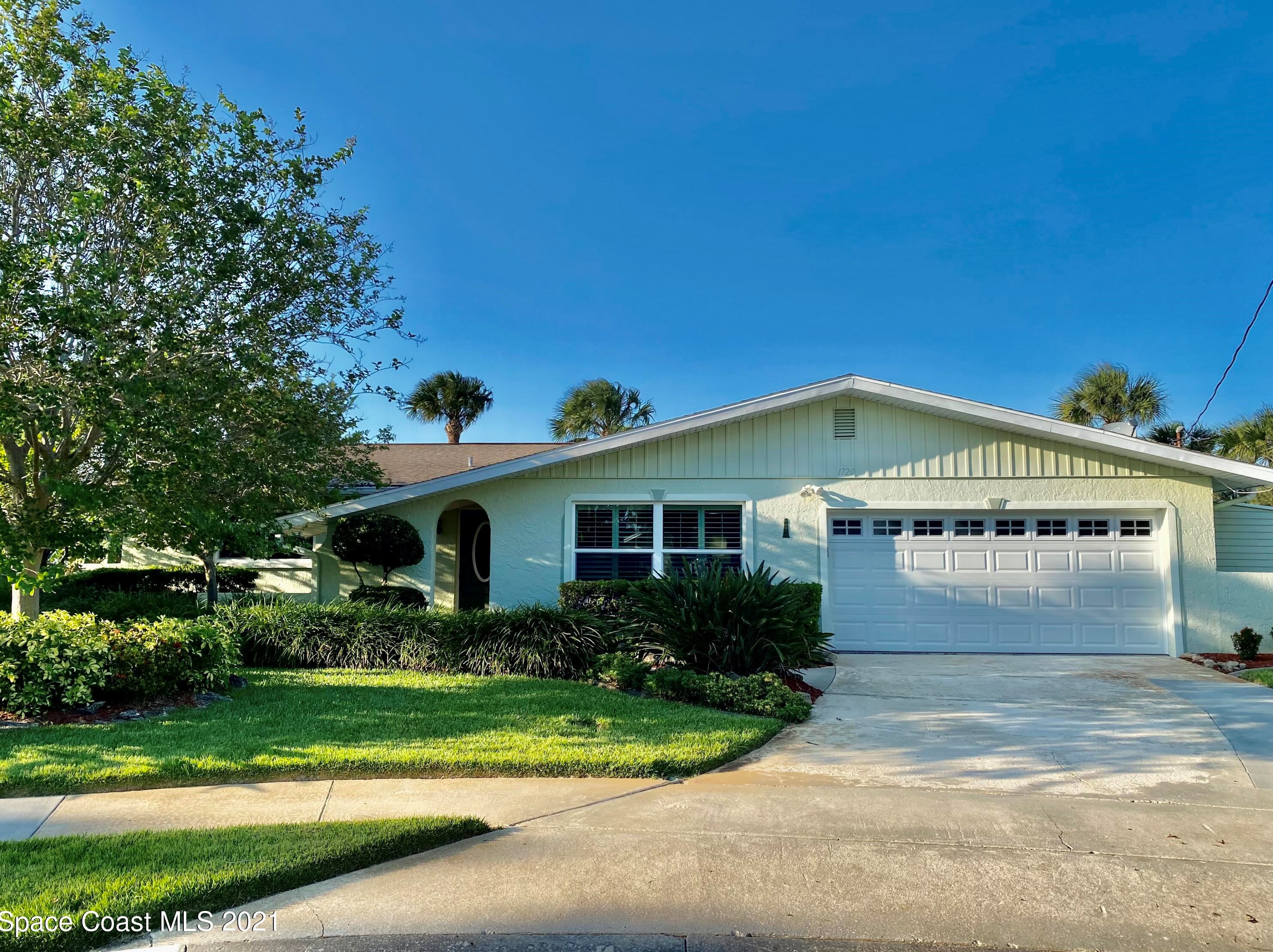 1720 Poinciana Ct, Merritt Island, FL 32952
