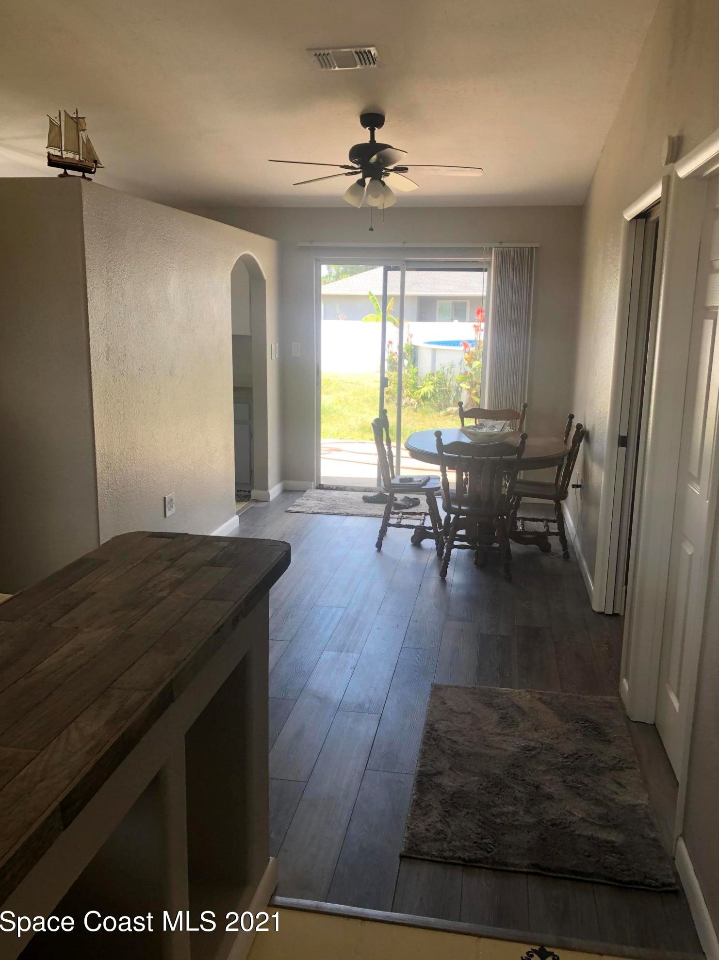 871 Hawaii Ave Nw, Melbourne, FL 32907