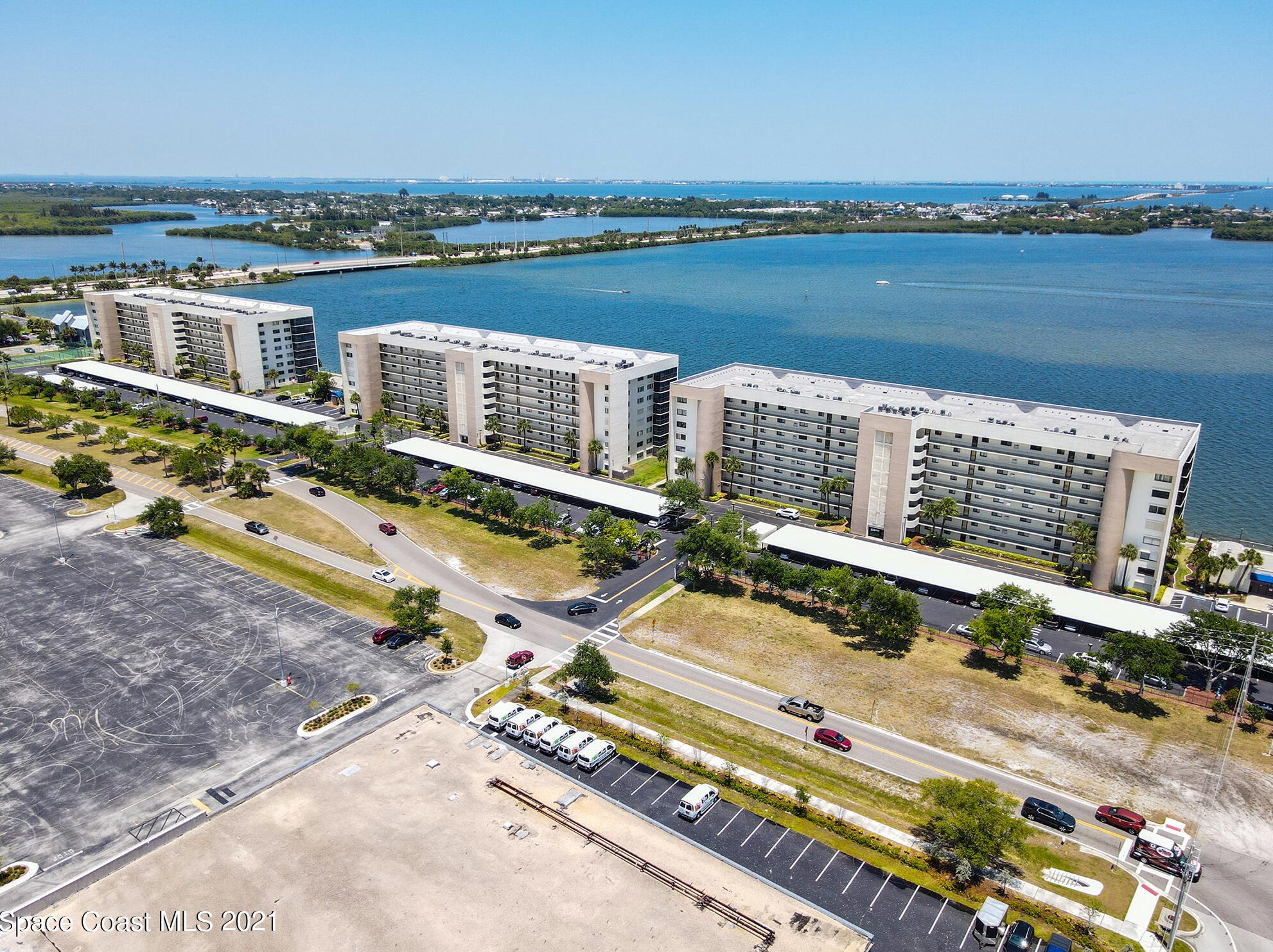 250 S Sykes Creek Pkwy #306, Merritt Island, FL 32952