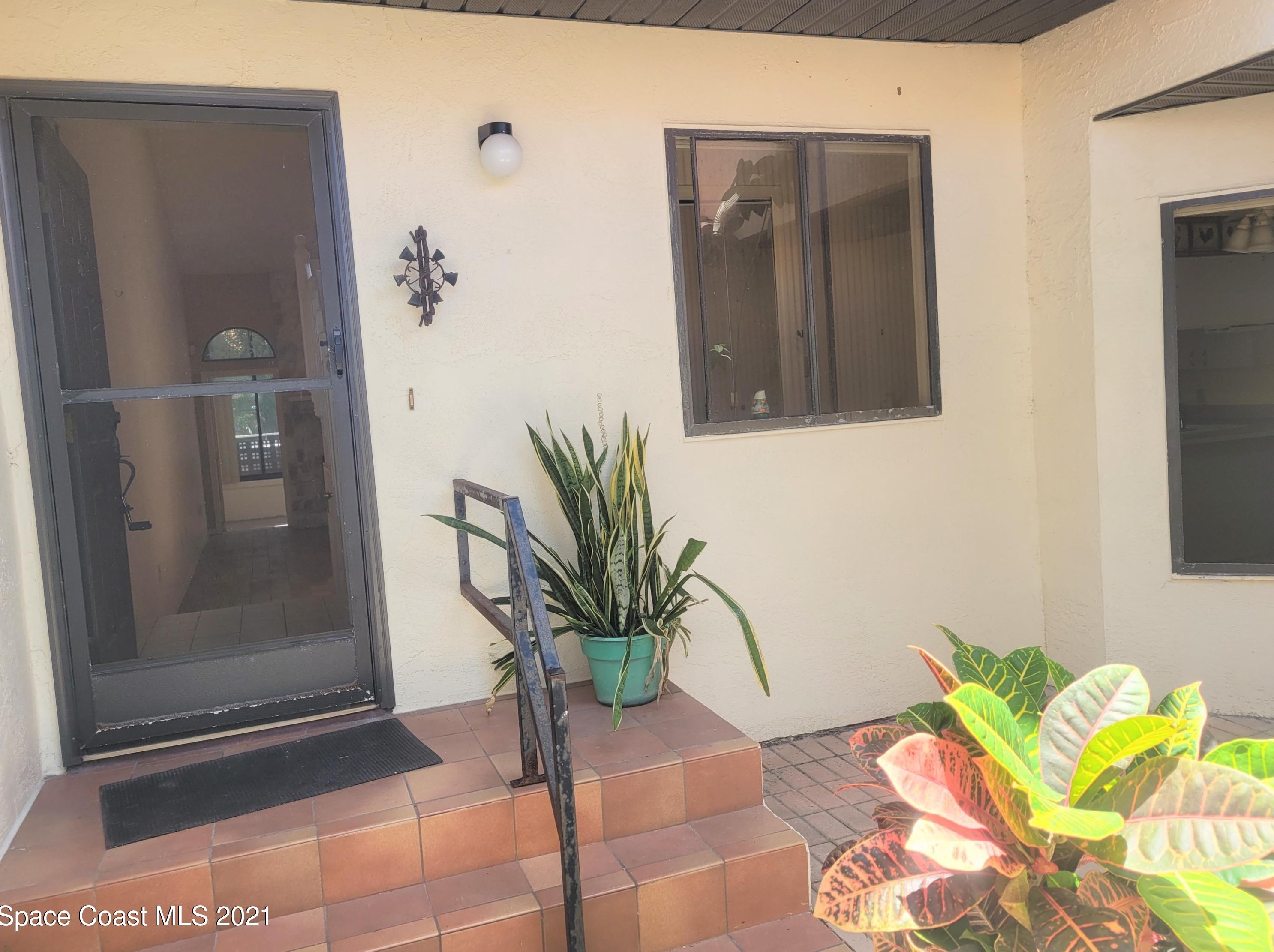 1506 Parkside Pl, Melbourne, FL 32937-4804