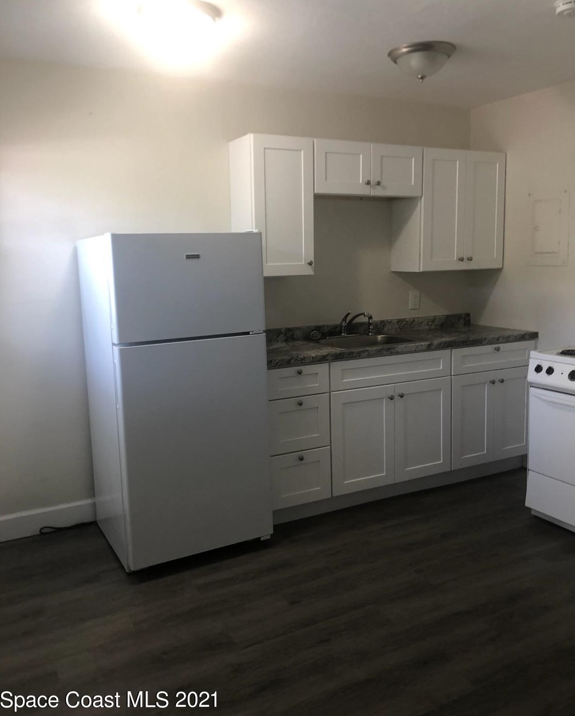 1328 S Patrick Dr #11, Melbourne, FL 32937