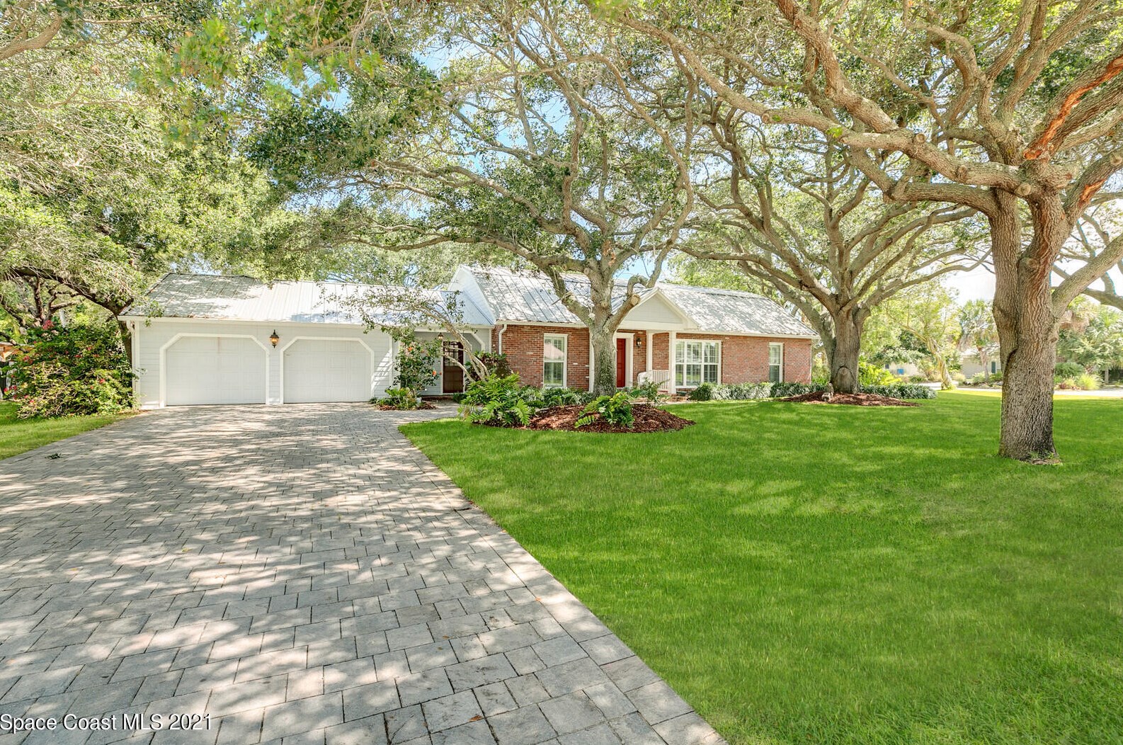 200 Melbourne Ave, Melbourne, FL 32903-3308