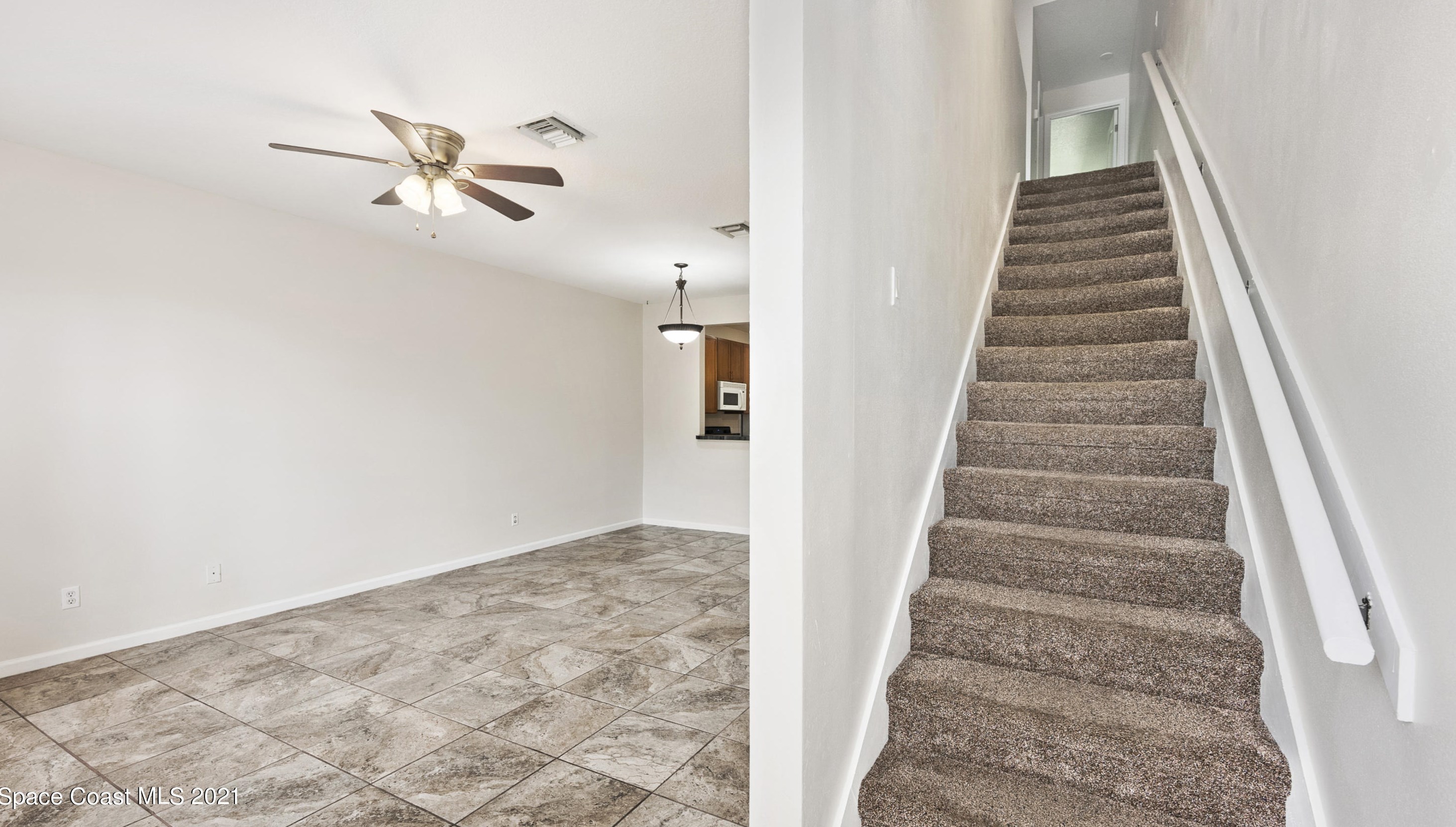 63 Bounty Ln, Melbourne, FL 32903-2090