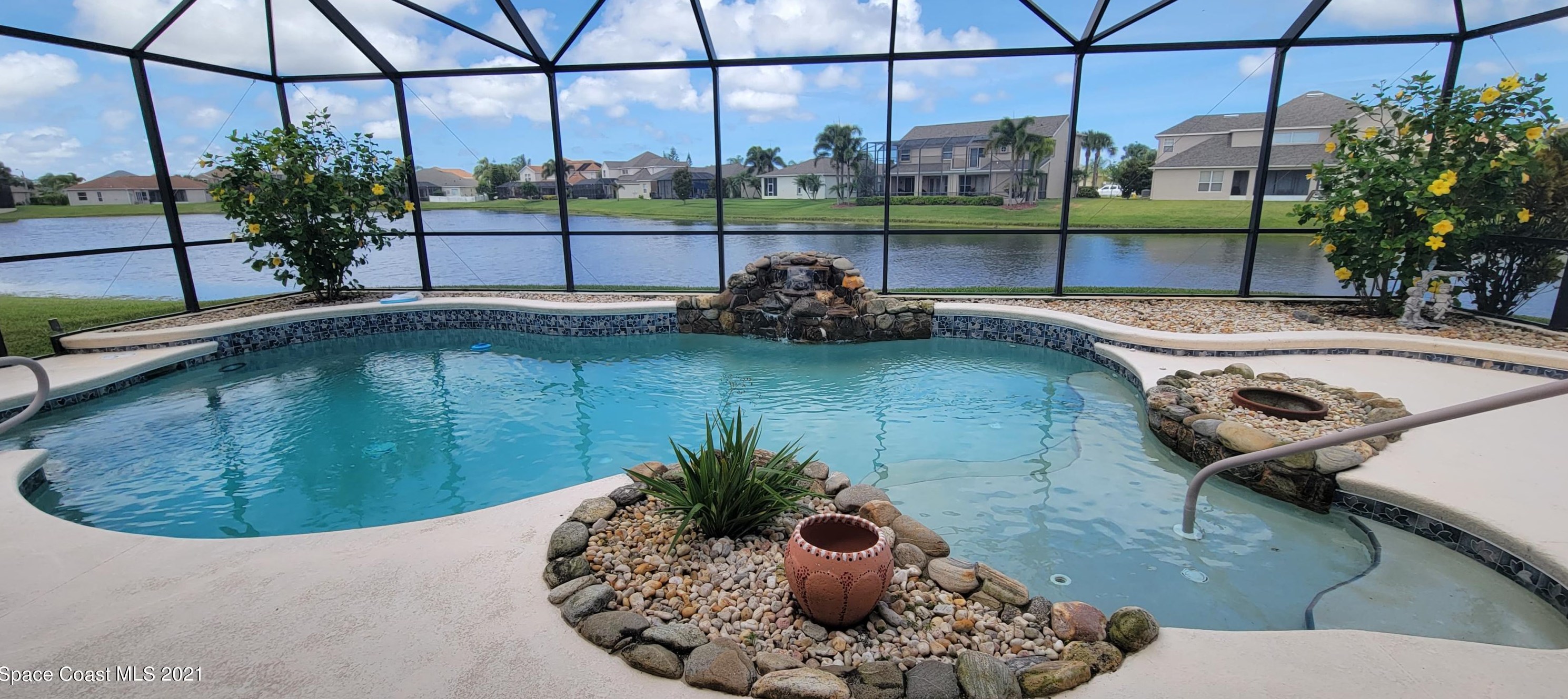 3587 Peninsula Cir, Melbourne, FL 32940-1112