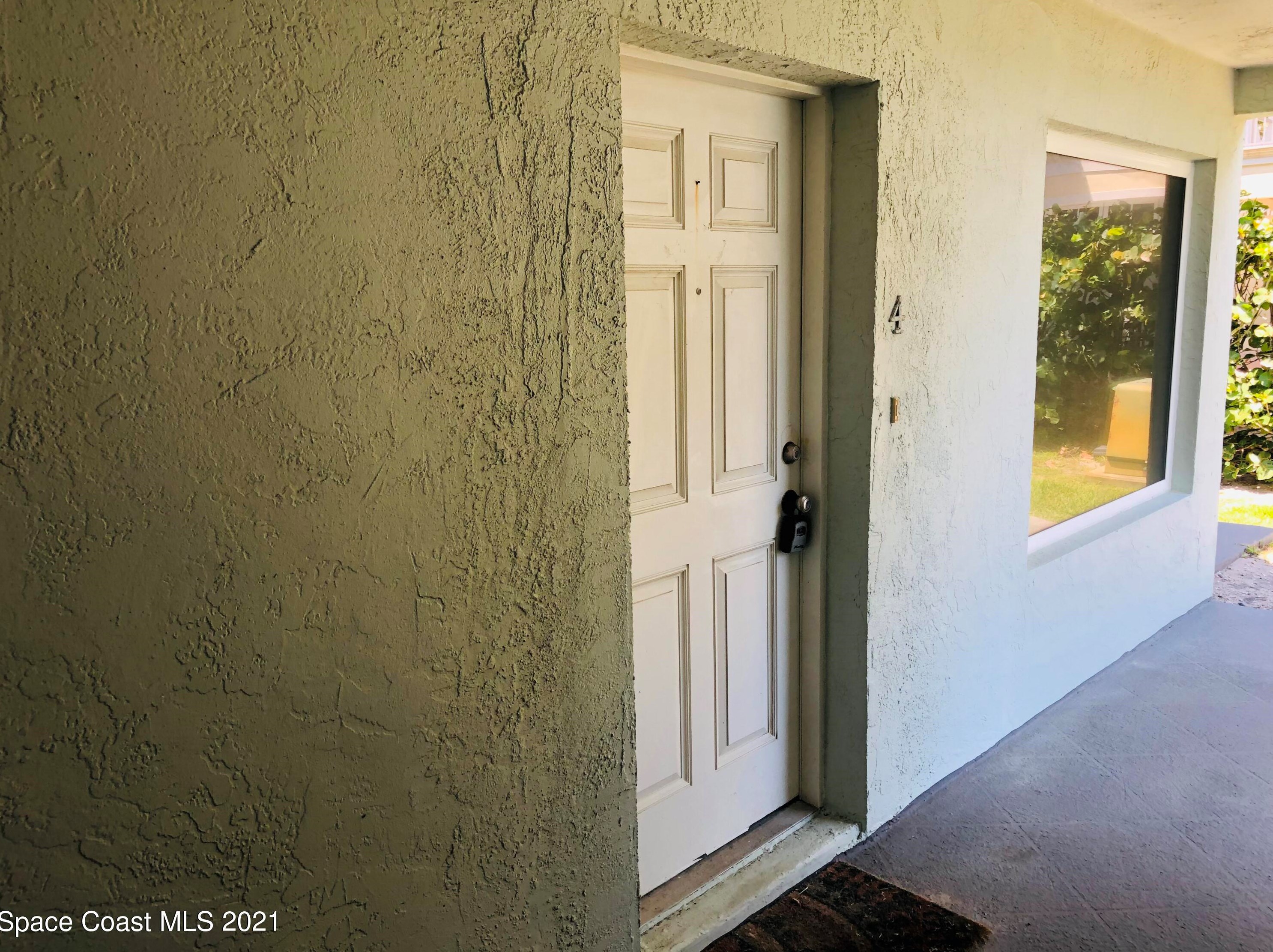 1321 S Miramar Ave #4, Melbourne, FL 32903
