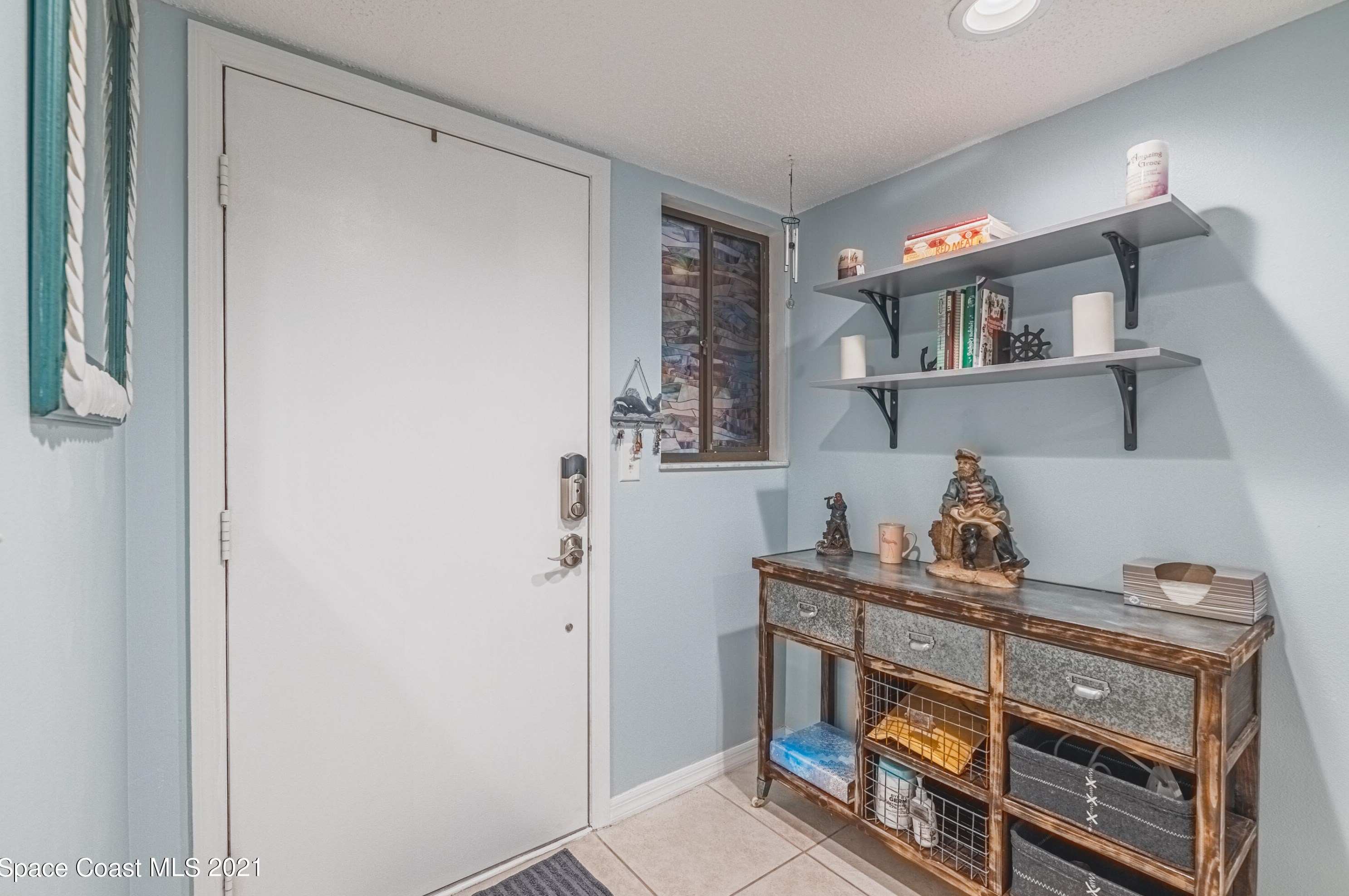 6175 S Mirror Lake Dr #109, Sebastian, FL 32958