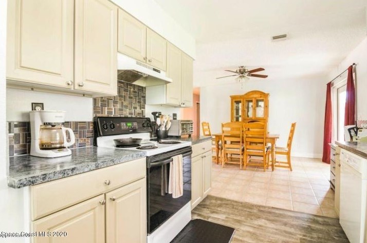 986 Jettie St Ne, Melbourne, FL 32907