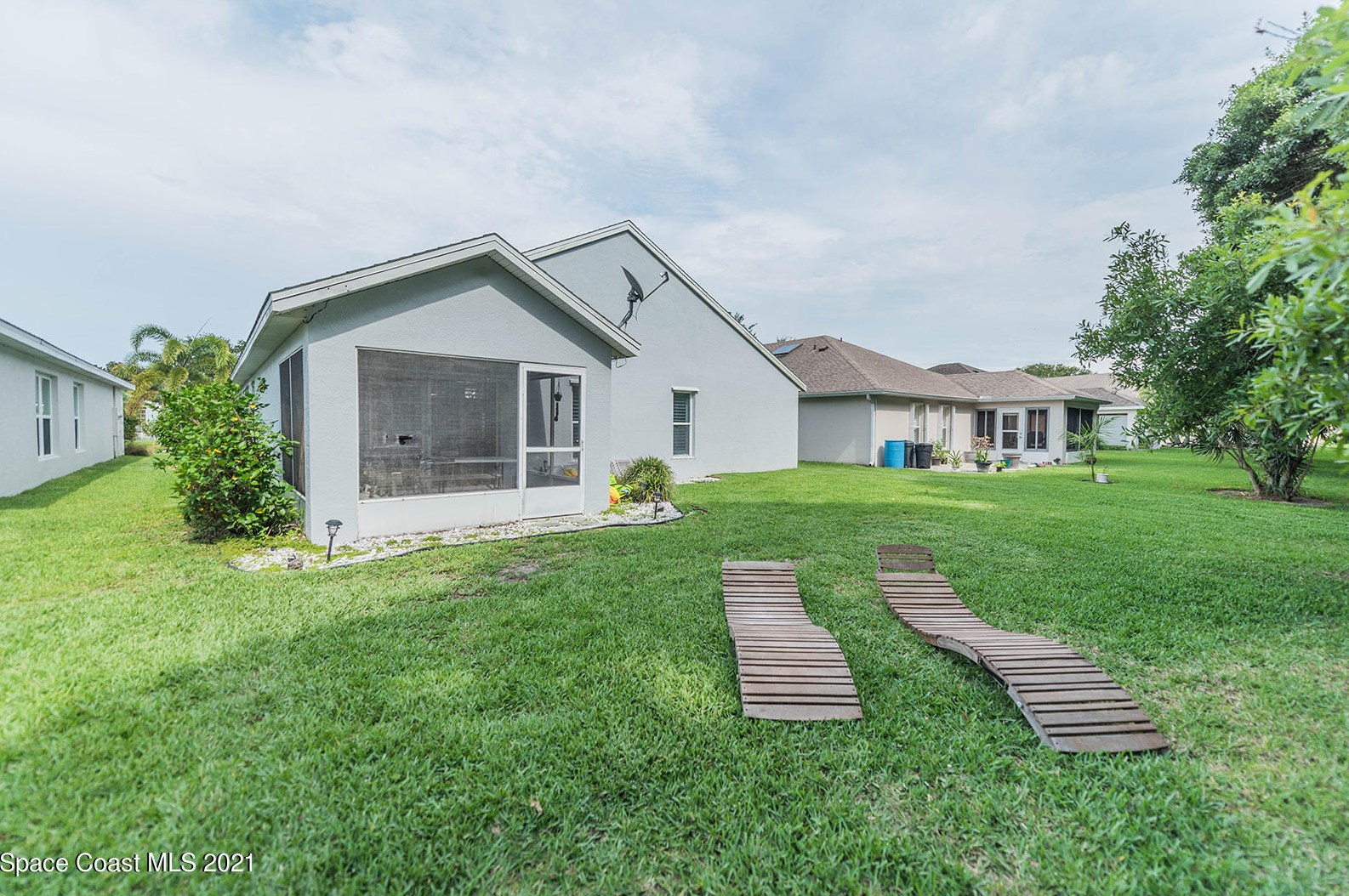 726 Ashbury Ave, Melbourne FL  32940-6425 exterior