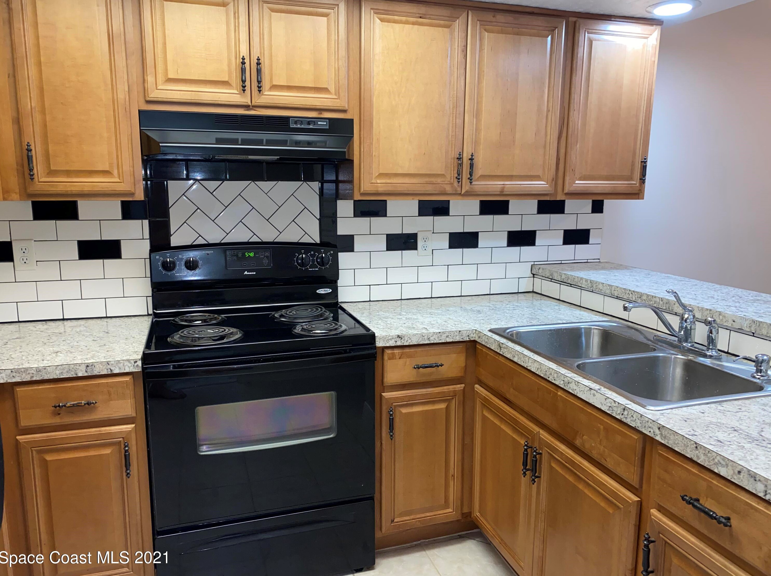 3052 Sir Hamilton Cir #1, Titusville, FL