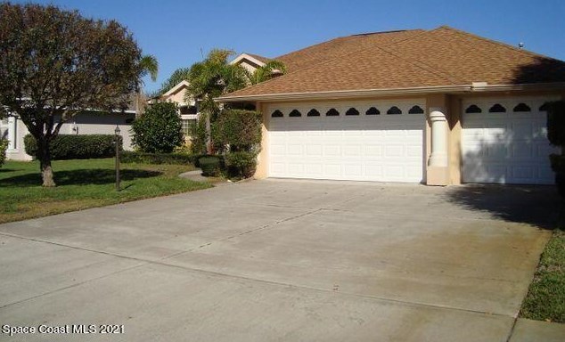 5971 Newbury Cir, Melbourne, FL 32940-1881