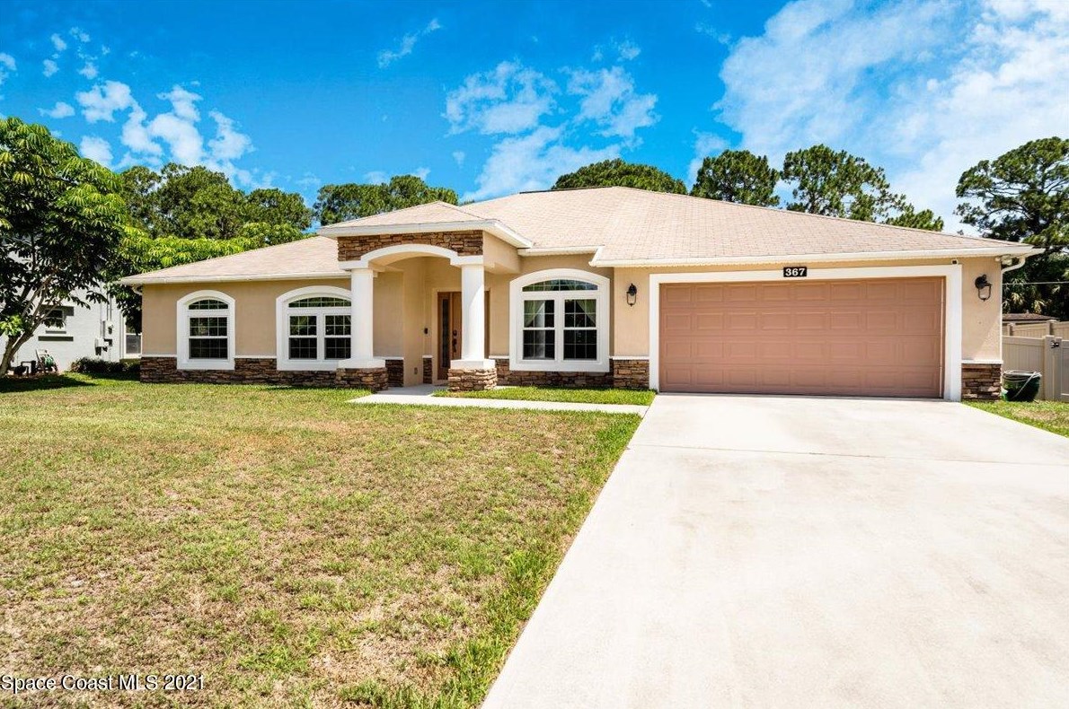 367 Abello Rd, Melbourne, FL 32909-8837