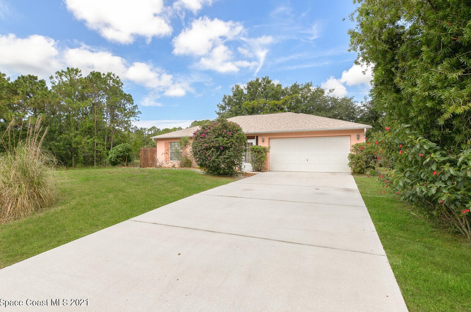 902 Alpine Ave, Melbourne, FL 32907-9428