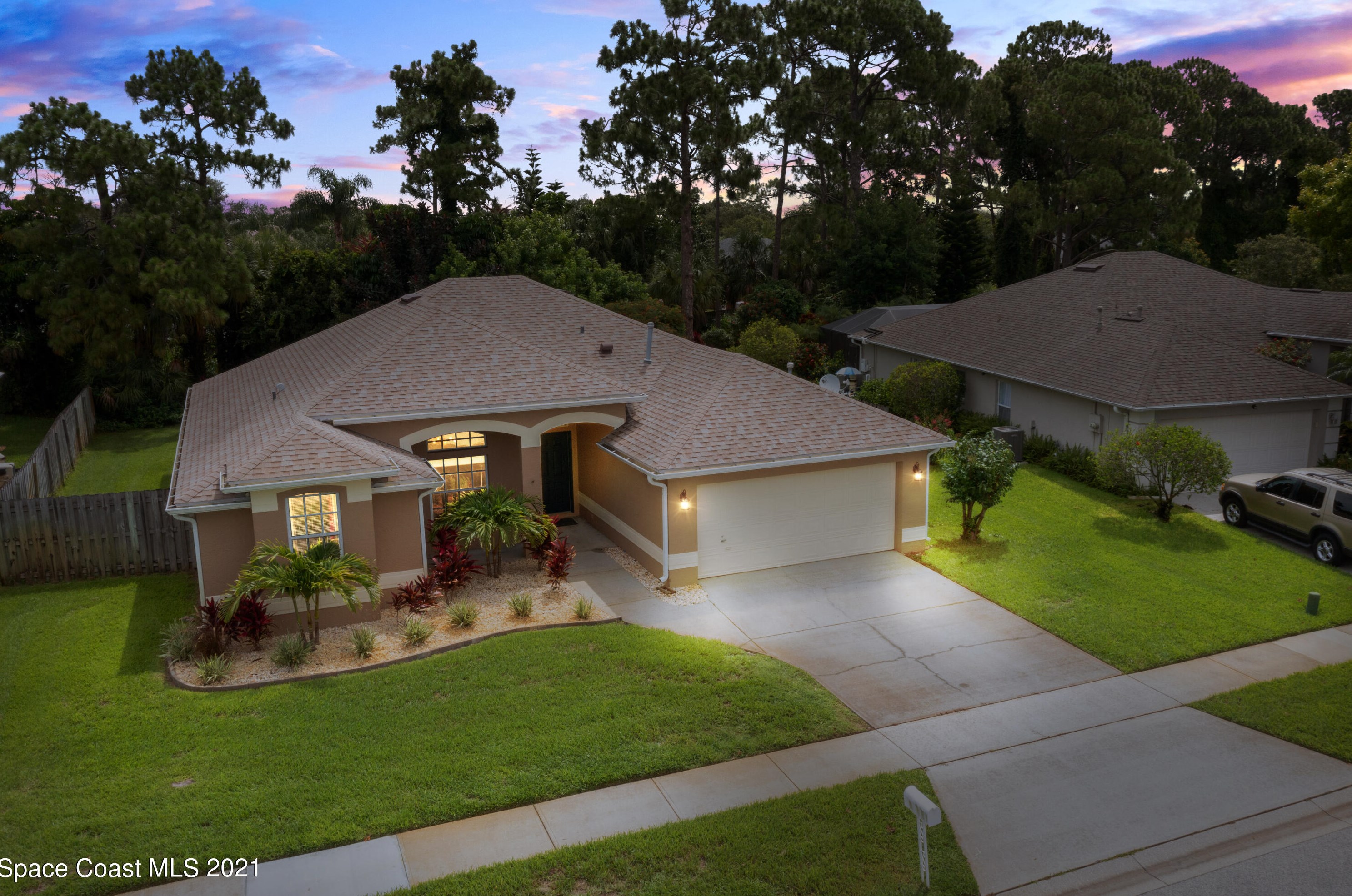 4866 Verona Cir, Melbourne, FL 32940-7151