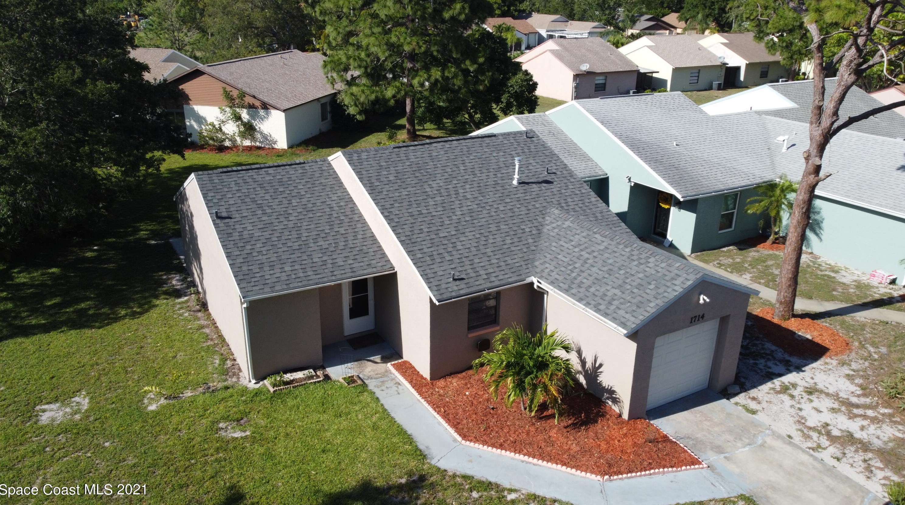 1714 Owl Ln, Melbourne, FL 32935-4546