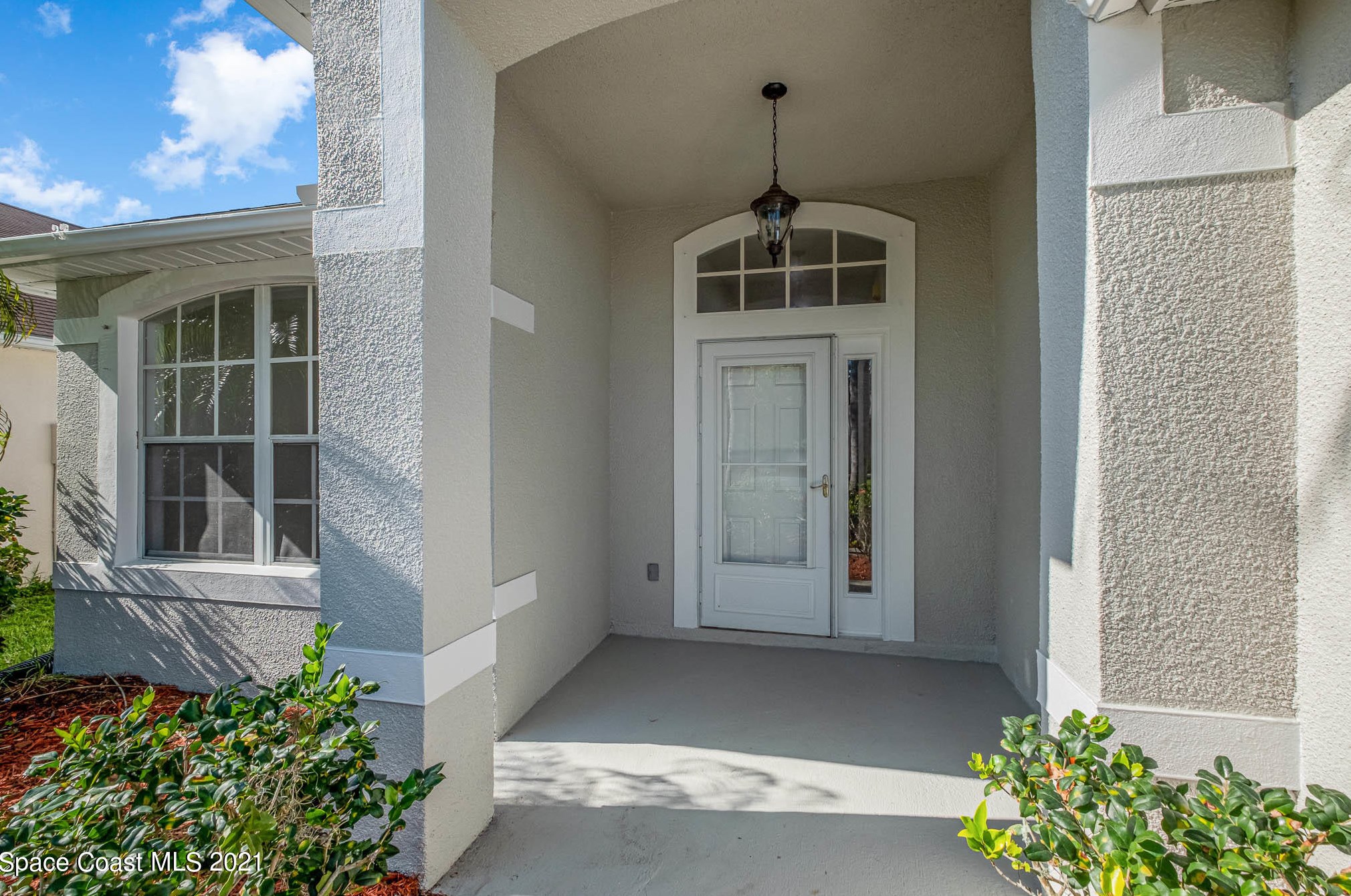 2521 Ventura Cir, Melbourne, FL 32904-7466