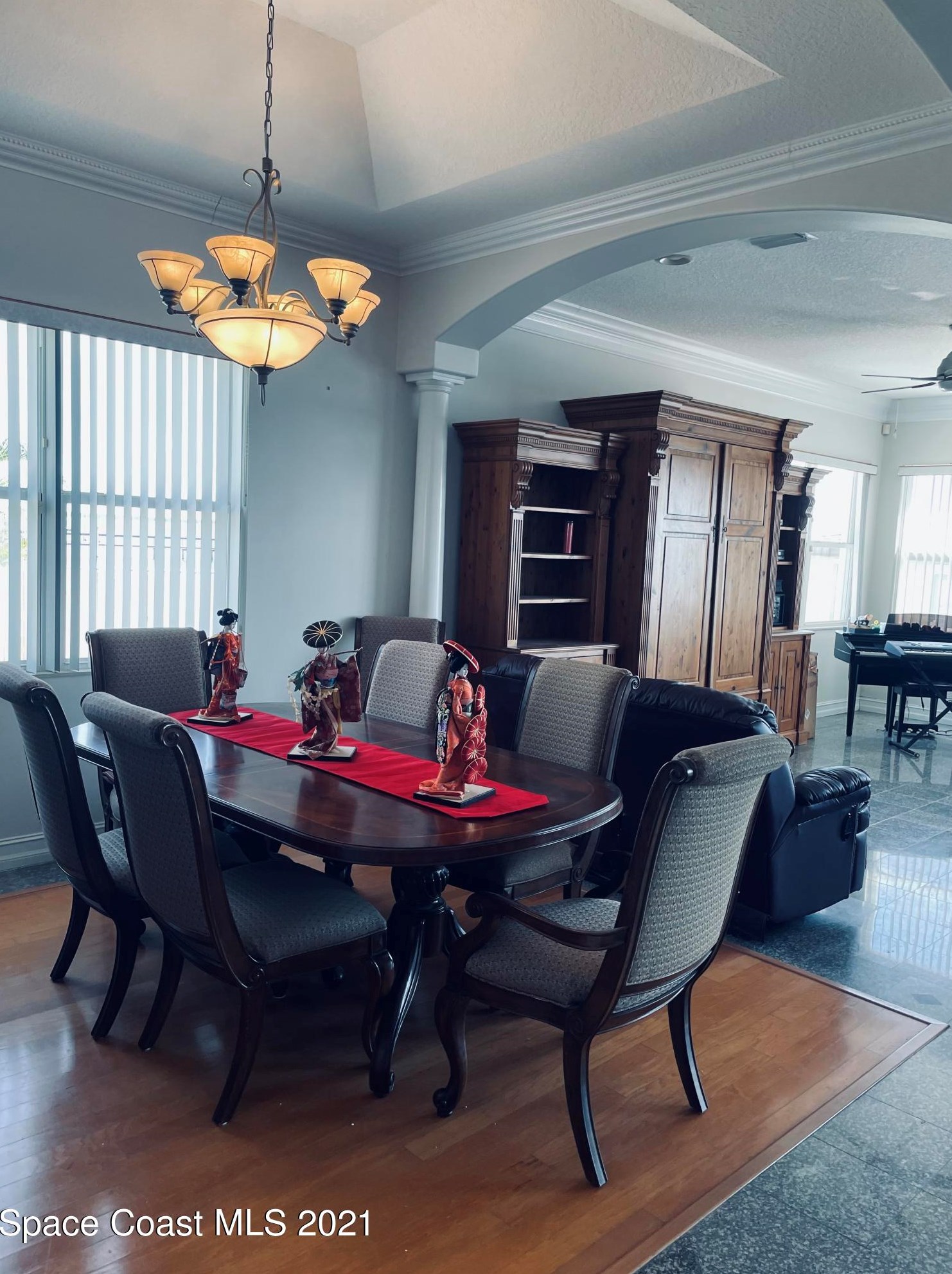 2189 Pineapple Ave, Melbourne FL 32935-6601 exterior