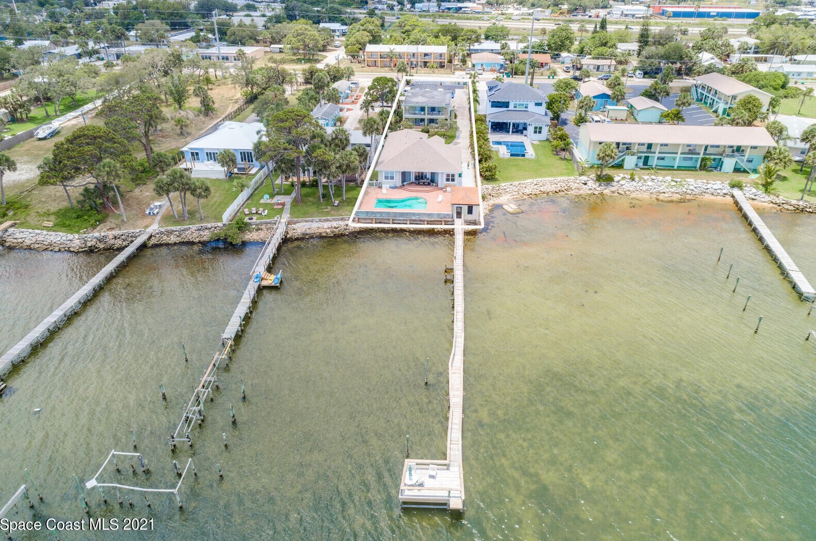 2189 Pineapple Ave, Melbourne FL 32935-6601 exterior