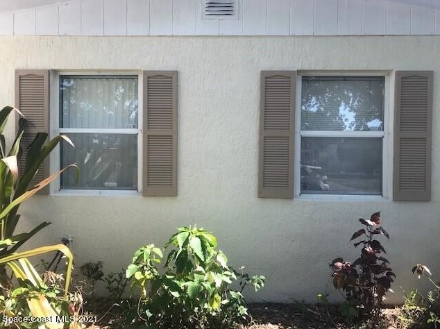 1820 Mckinley Ave, Melbourne, FL 32935-4052