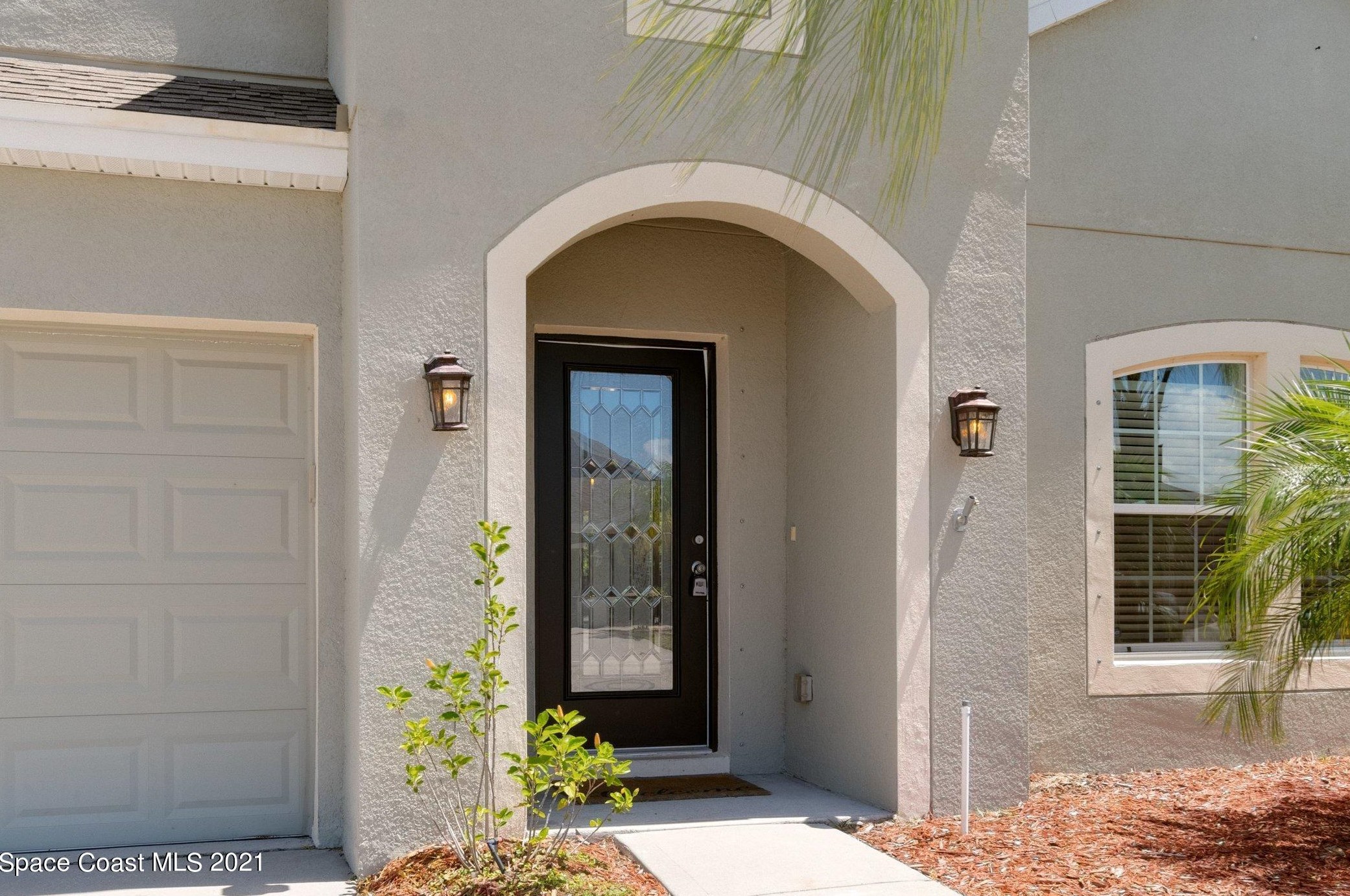 2126 Snapdragon Dr, Melbourne, FL 32907-7221
