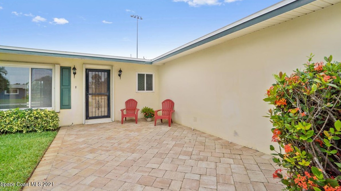 123 Algonquin Ter, Melbourne, FL 32937-3501