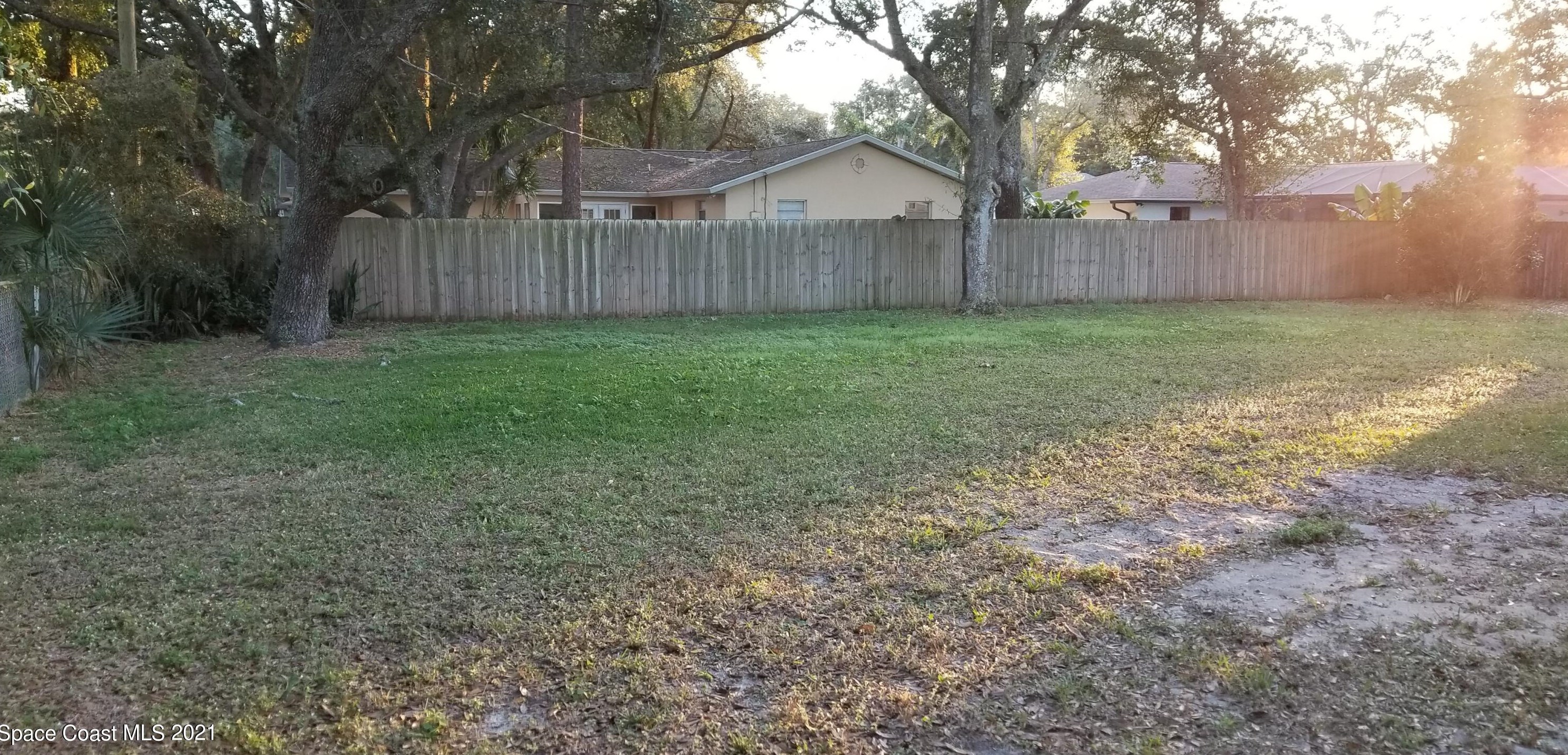 1660 Alpha St, Melbourne, FL 32907-2309