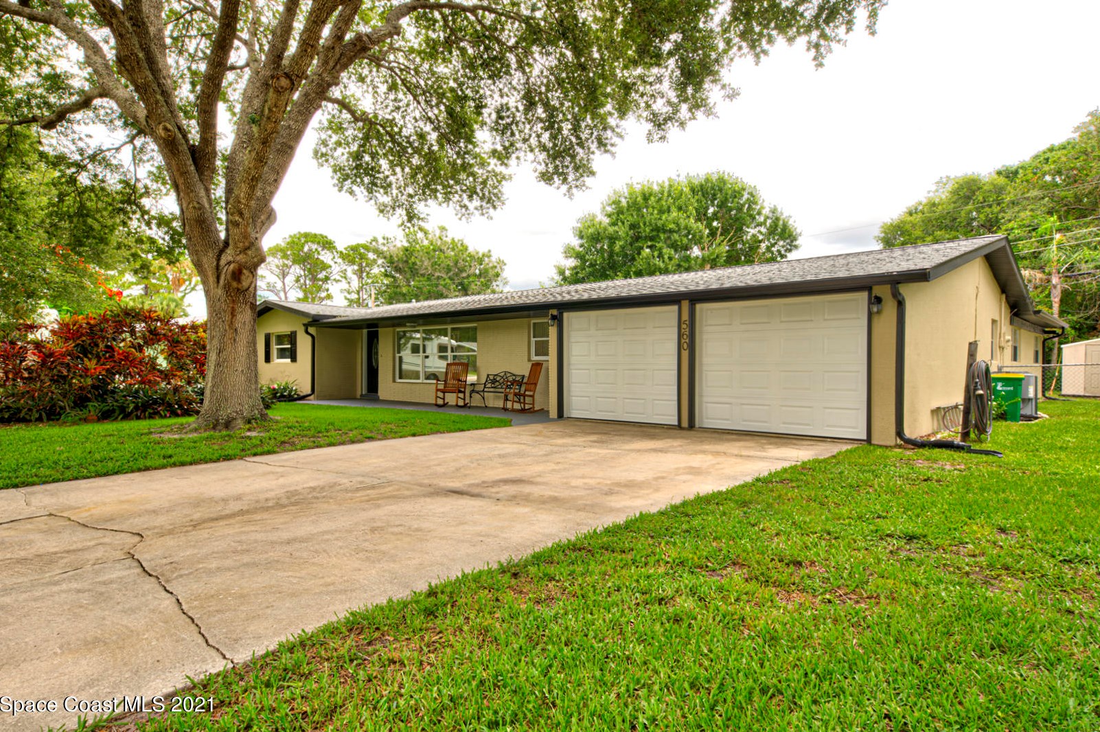 560 Conifer St, Melbourne, FL 32904-2406