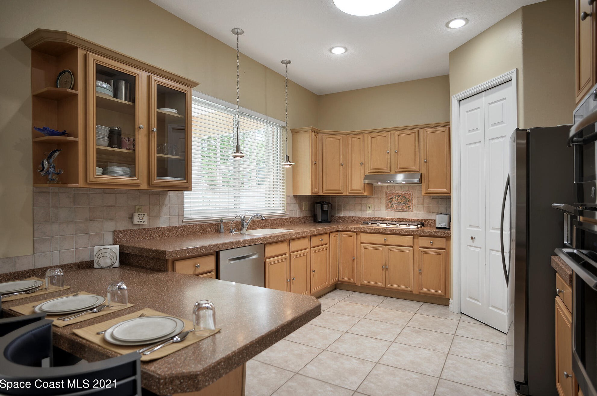 2000 Misty Harbor Pl, Merritt Island FL  32952-2803 exterior