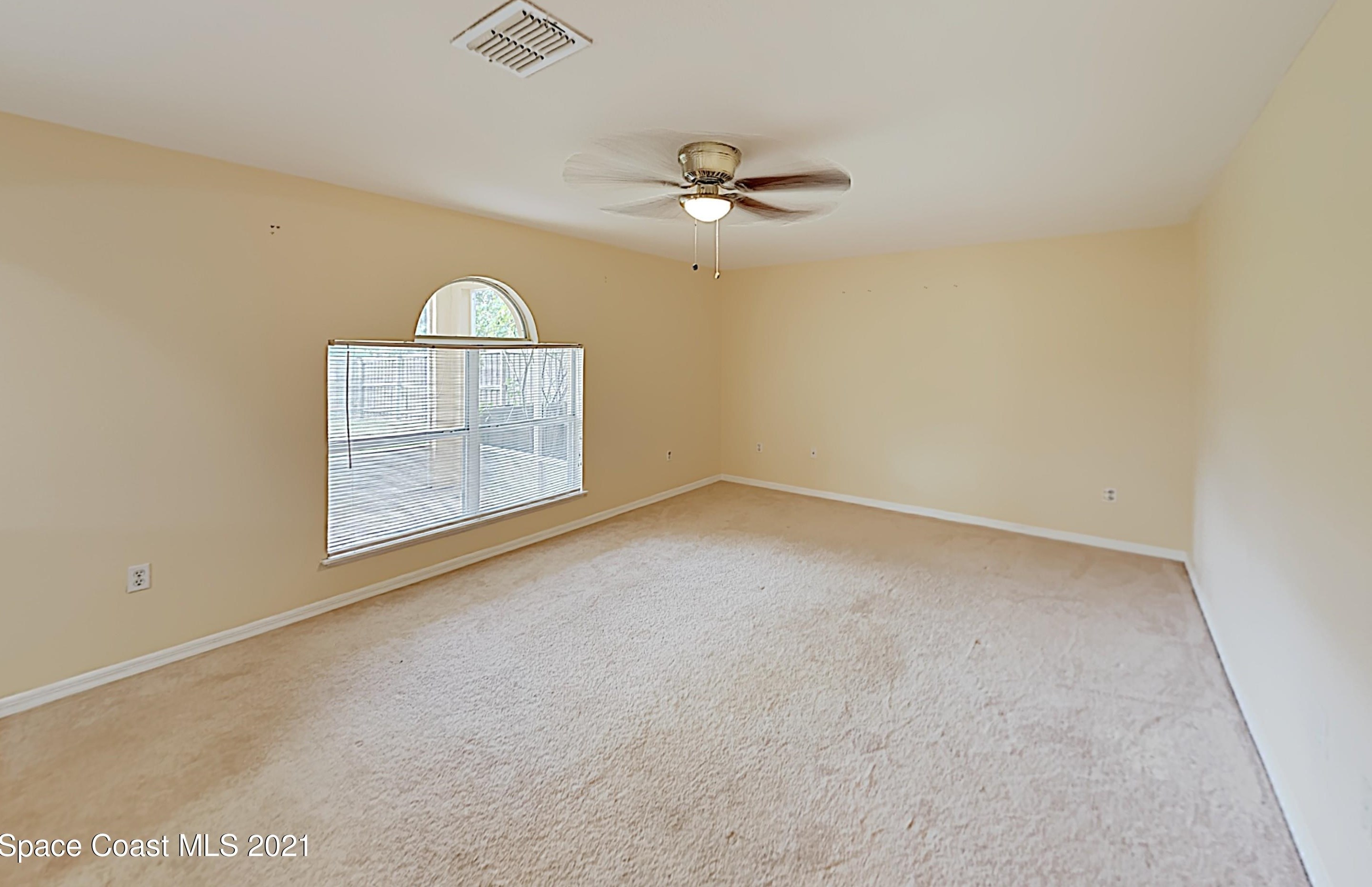 2090 Canopy Dr, Melbourne, FL 32935