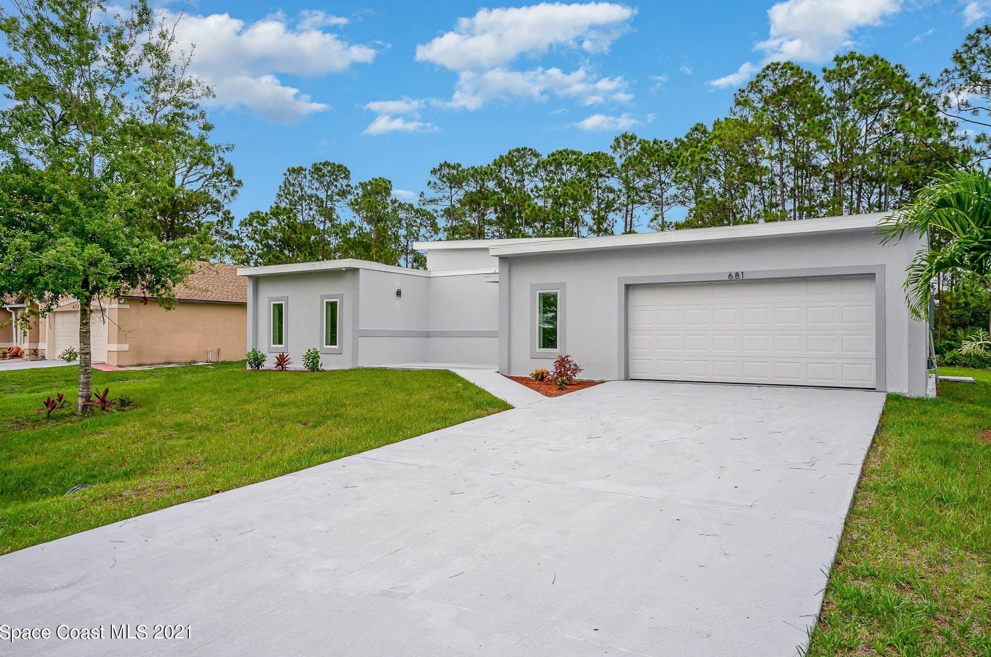 681 San Filippo Dr, Melbourne, FL 32909-5326