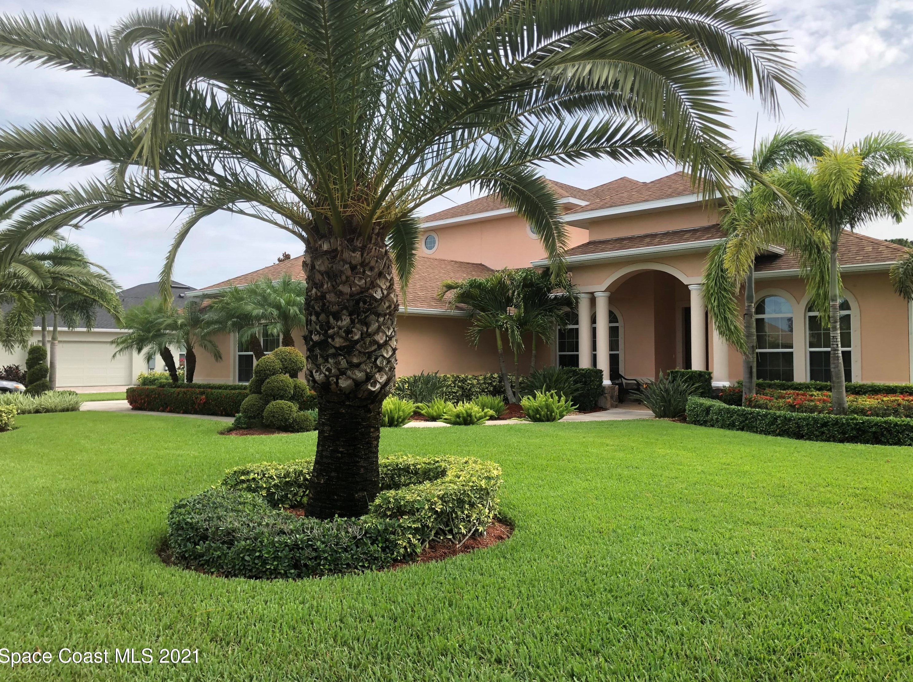2043 Windbrook Dr, Melbourne, FL 32909-6839