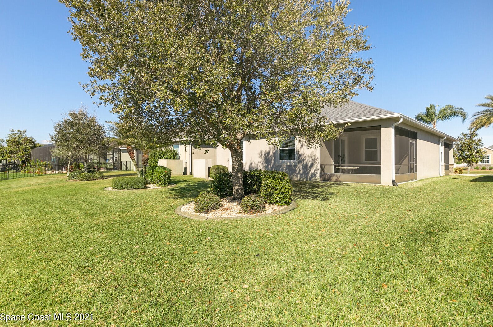 6085 Trieda Dr, Melbourne FL  32940-8071 exterior