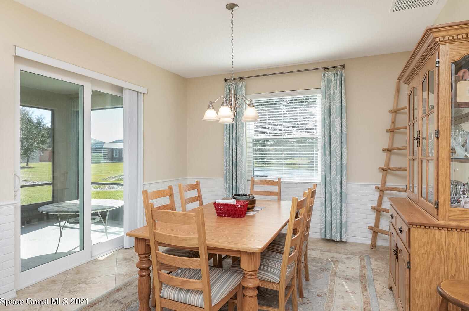 6085 Trieda Dr, Melbourne FL  32940-8071 exterior