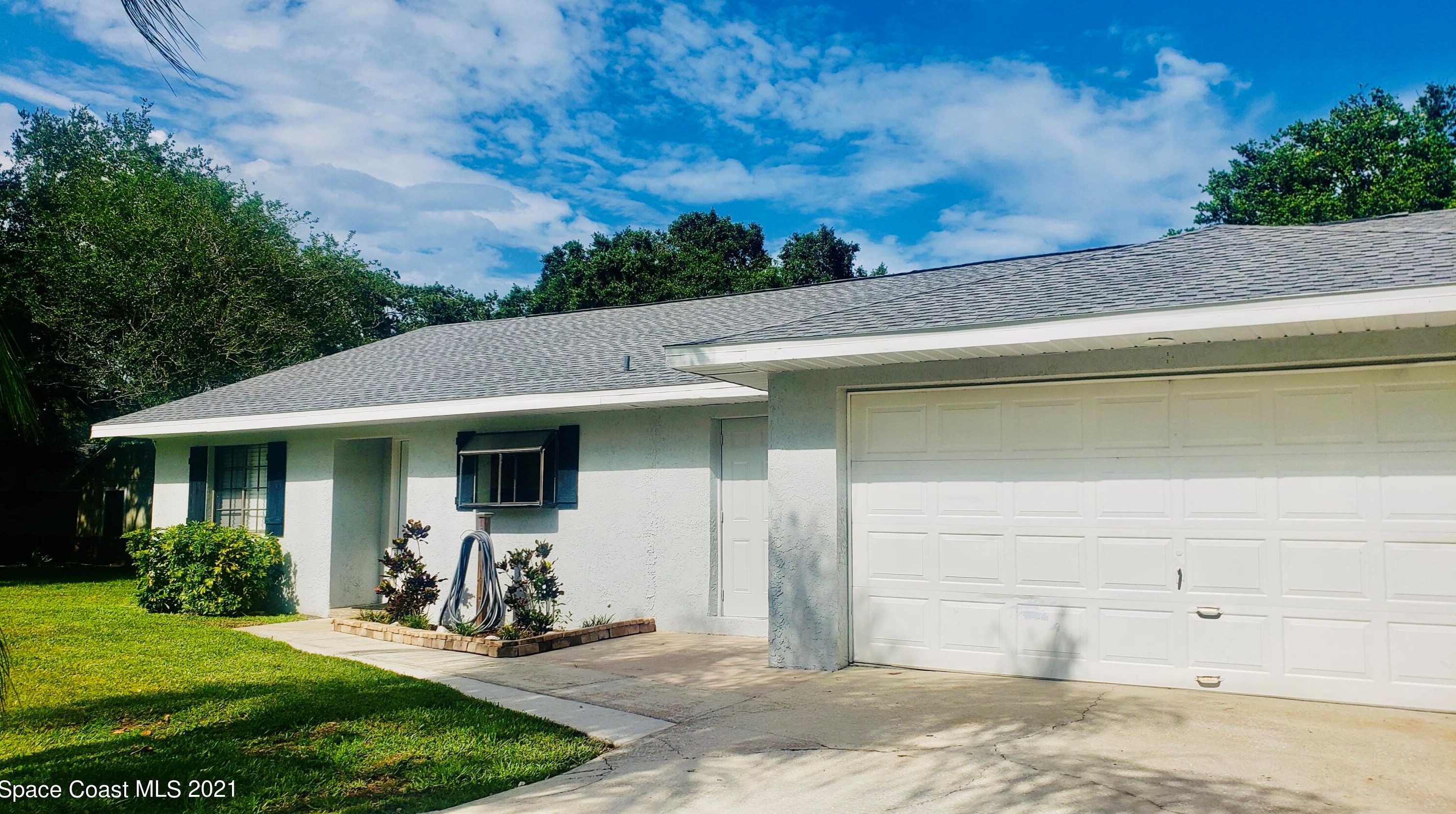 361 Riley Ave, Melbourne, FL 32907-2276