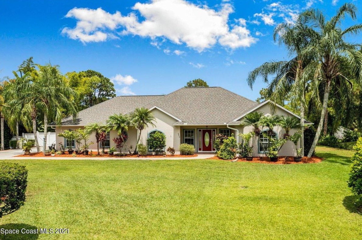 5679 Cypress Creek Dr, Melbourne, FL 32949-8303