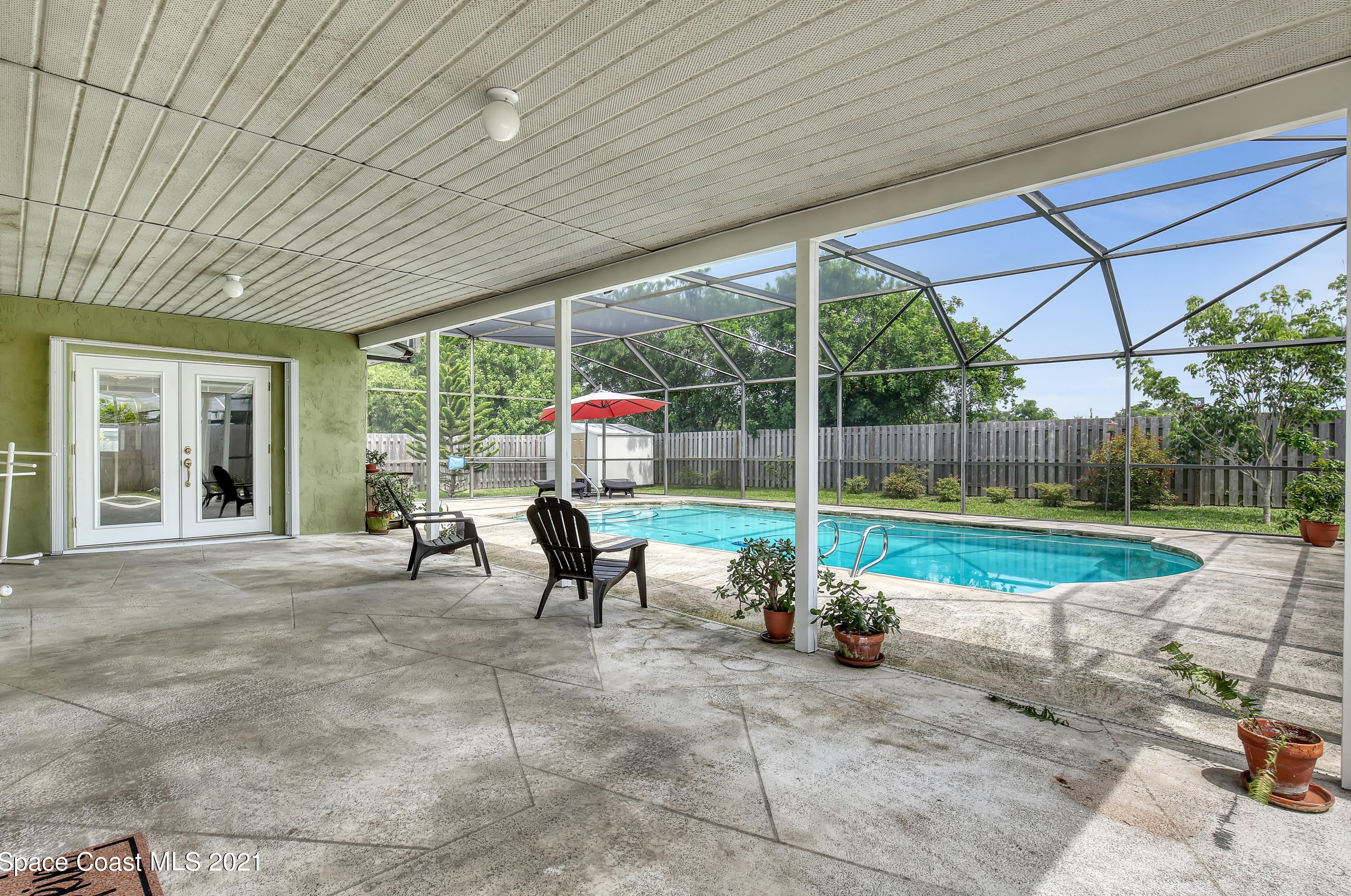 660 Oak Park Cir, Merritt Island FL  32953-4160 exterior